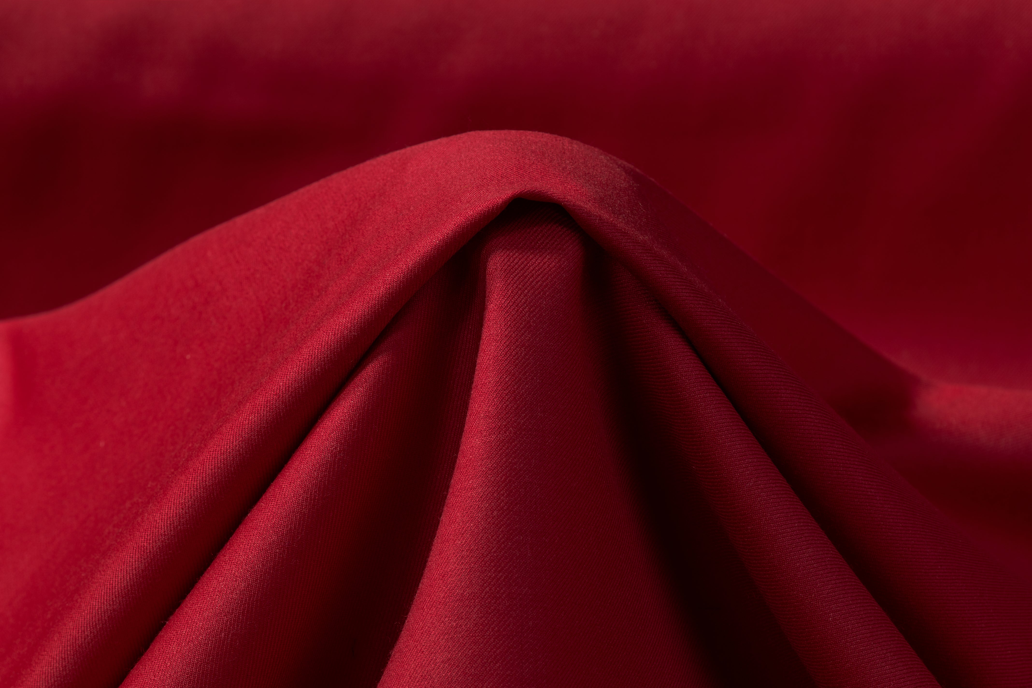 Cerruti - Caravelle Finest Natural Comfort Twill Wool Suiting - Red