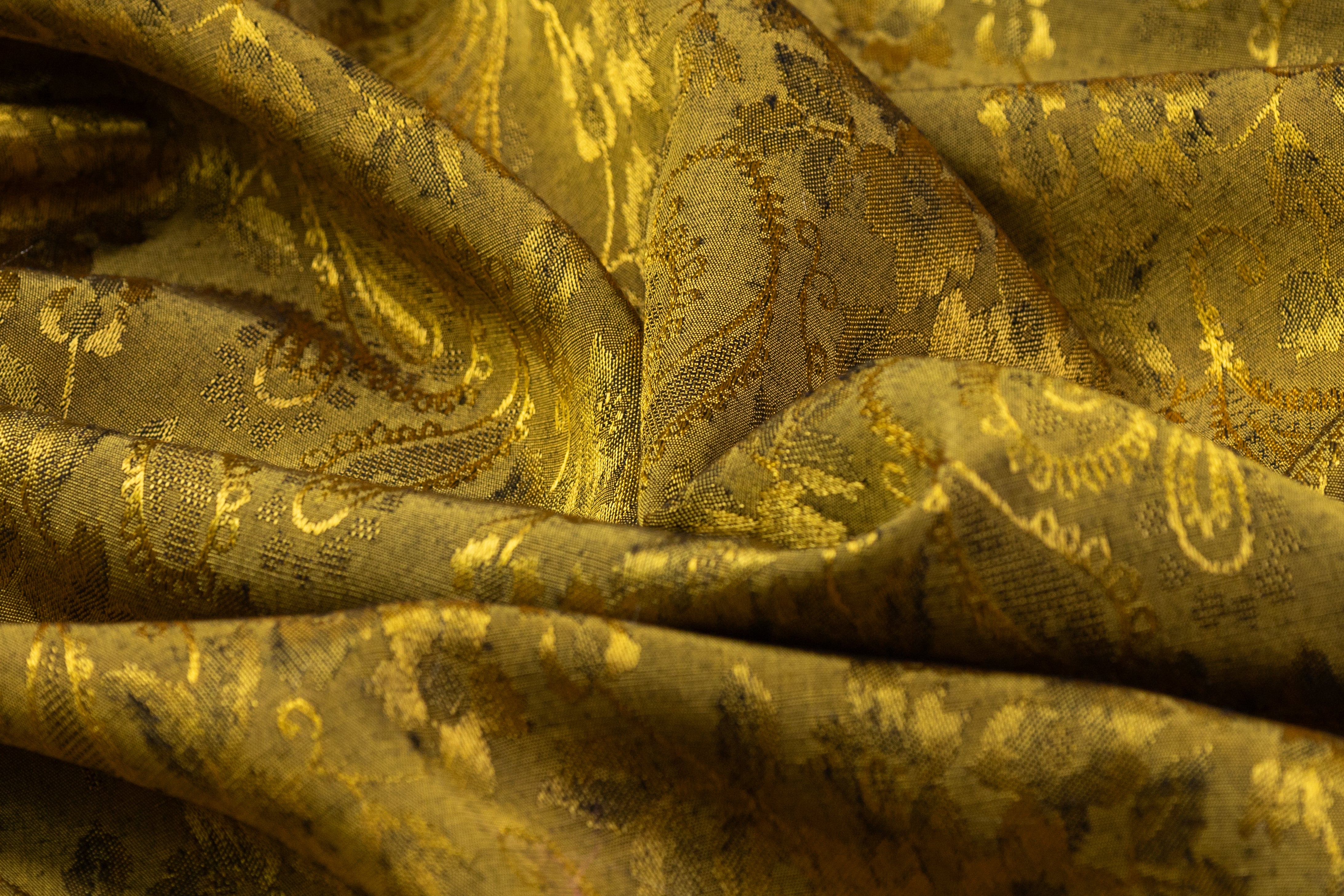 Paisley Italian Viscose Jacquard - Antique Gold