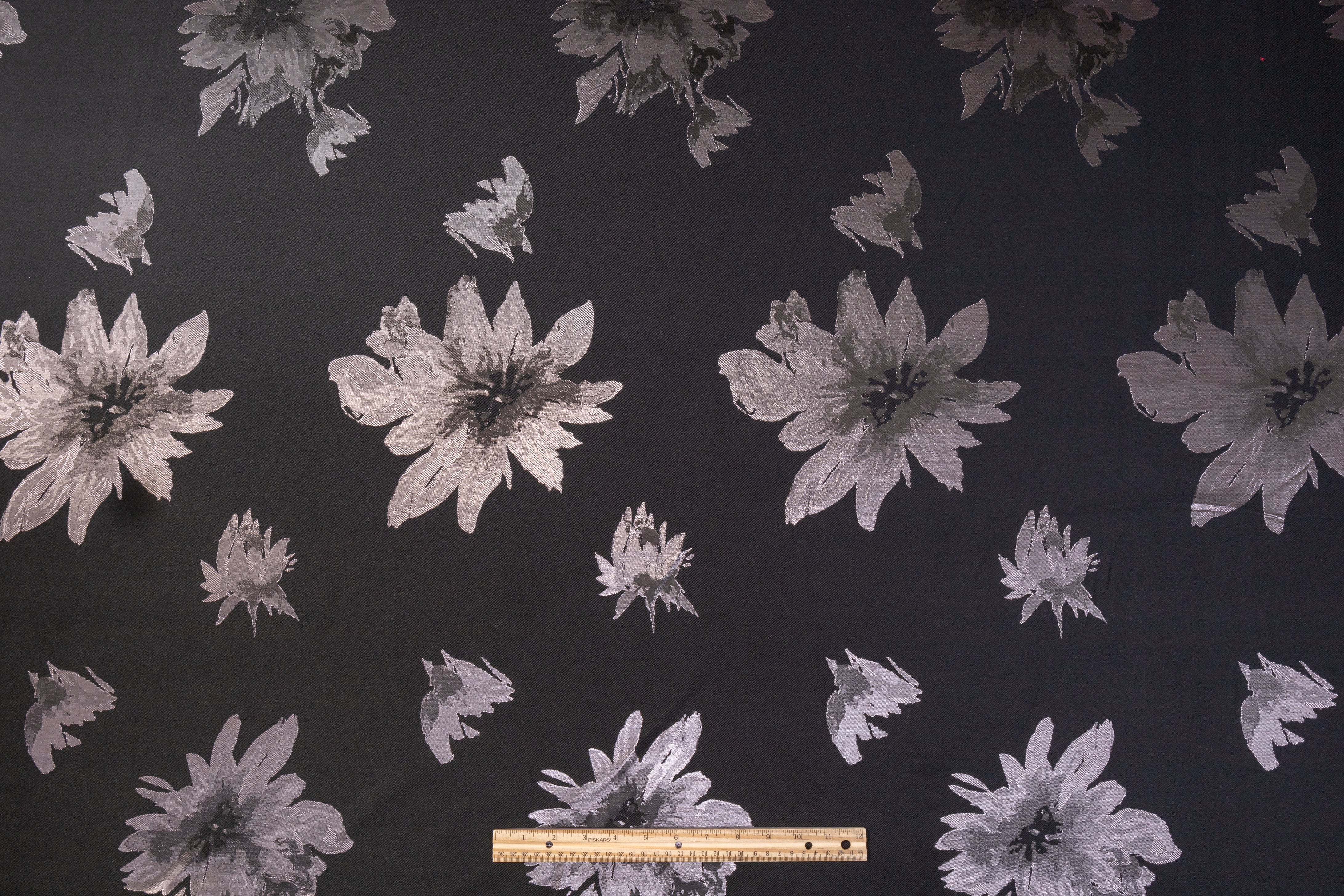 Metallic Floral Double-Faced Brocade - Black / Gray