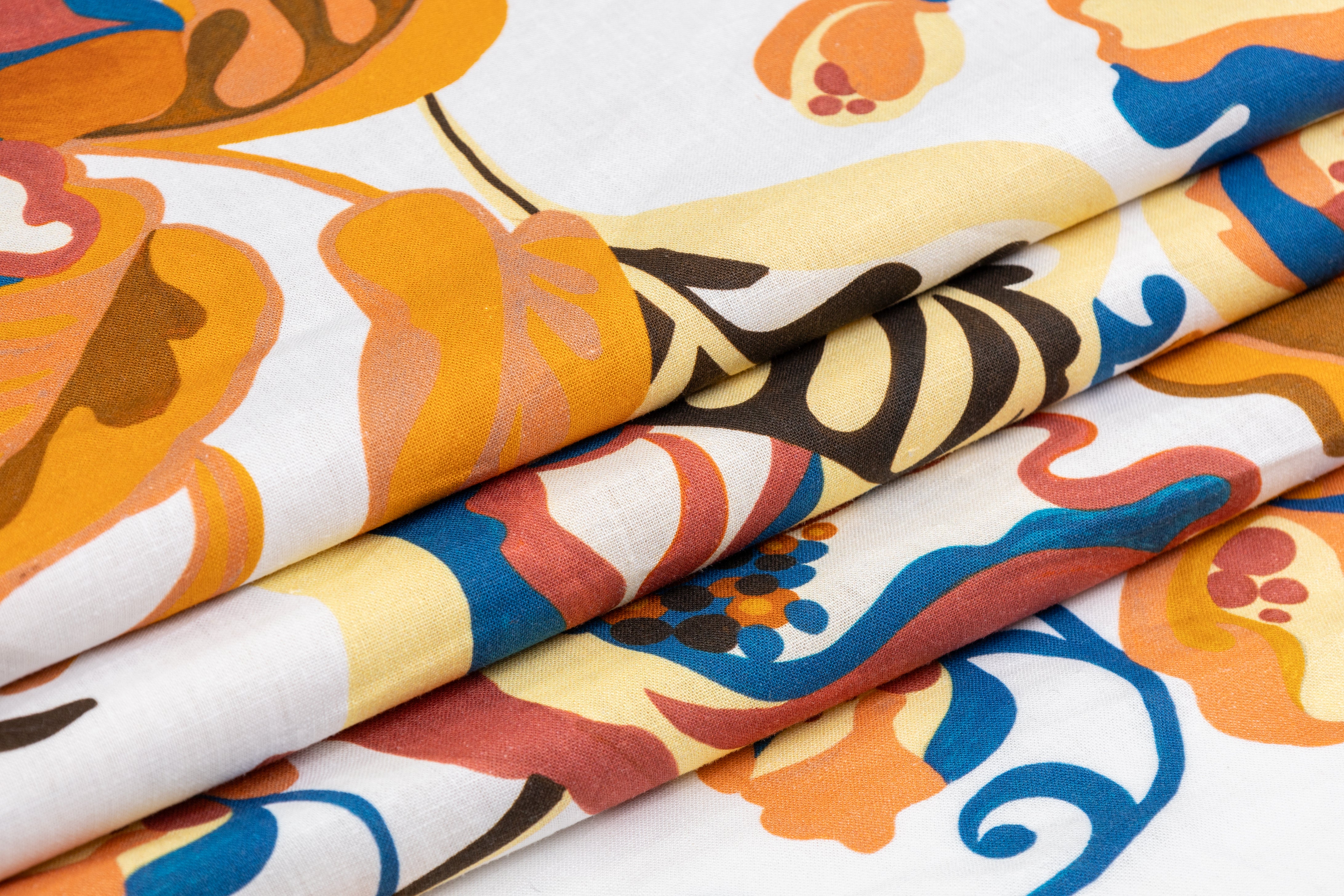 Floral Italian Linen Viscose Blend - Multicolor