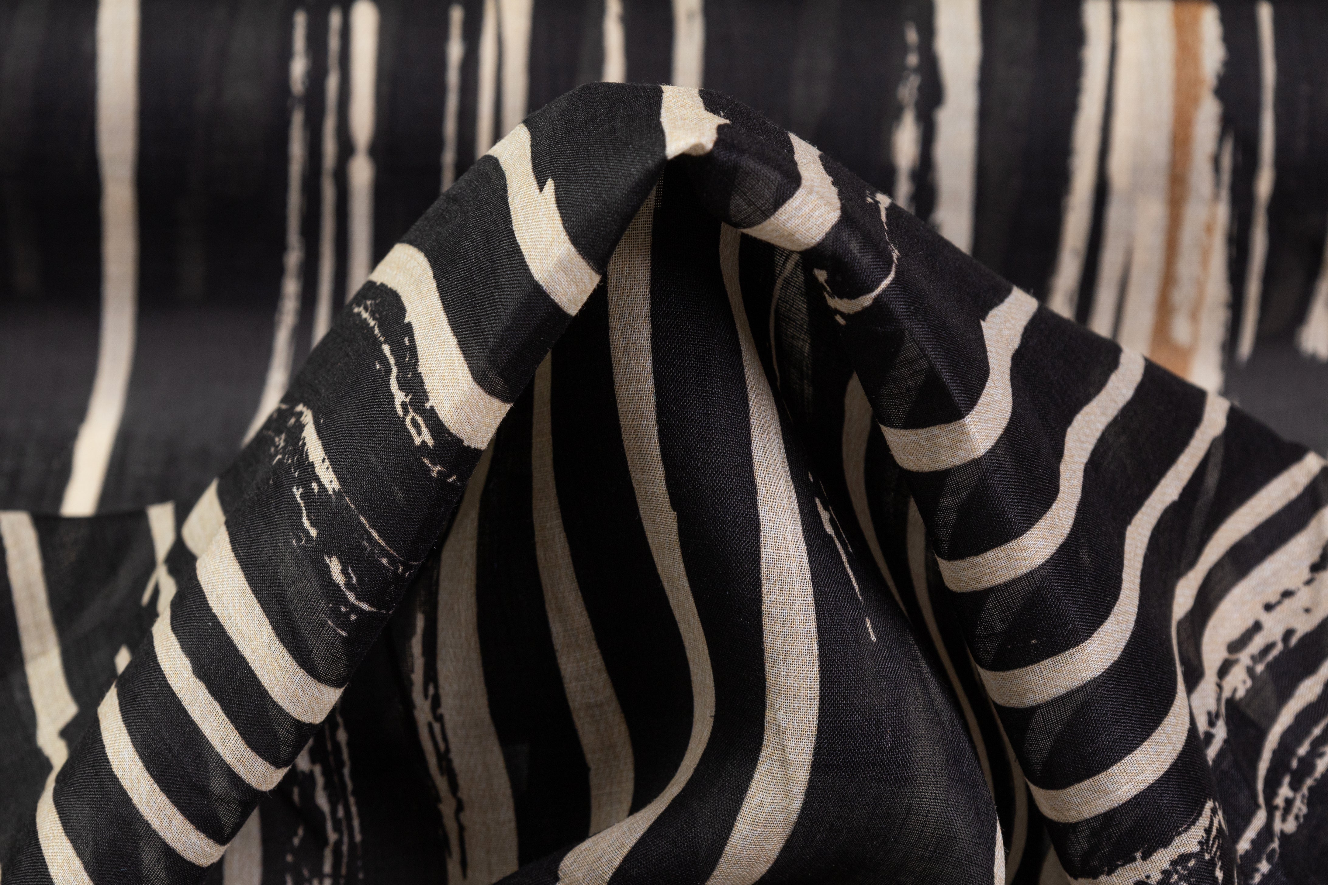 Segmented Striped Italian Linen - Black / Beige / Brown