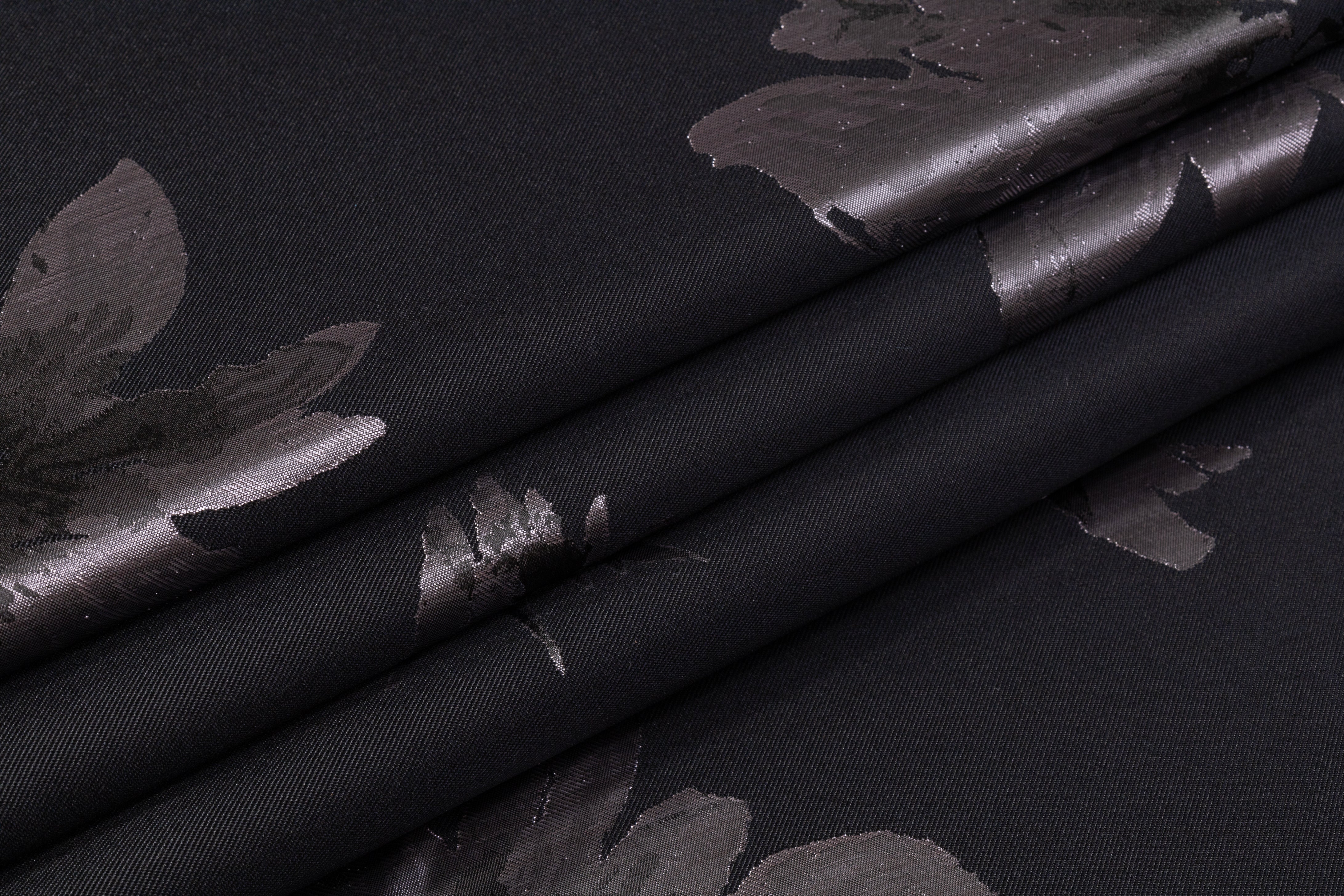 Metallic Floral Double-Faced Brocade - Black / Gray