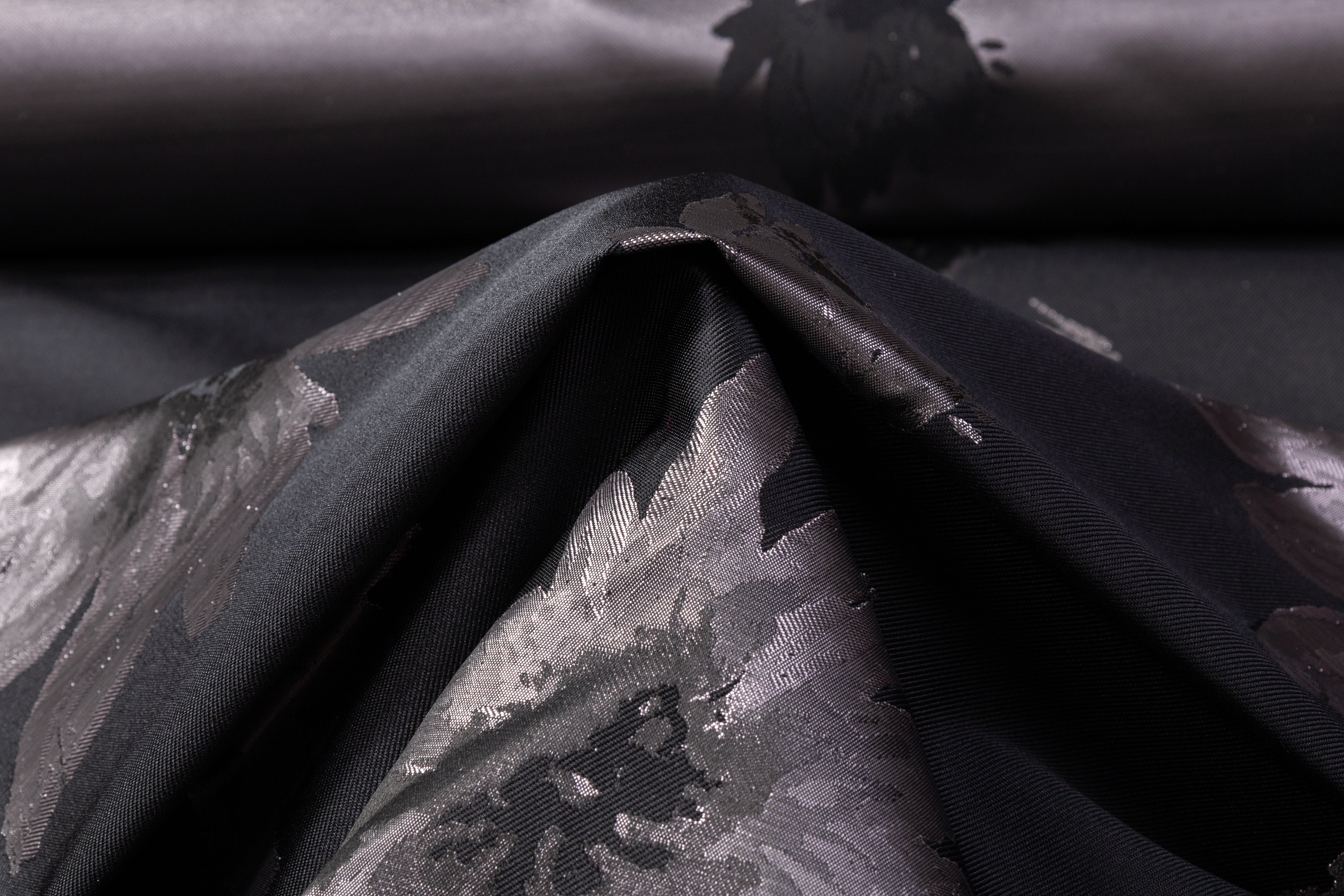 Metallic Floral Double-Faced Brocade - Black / Gray