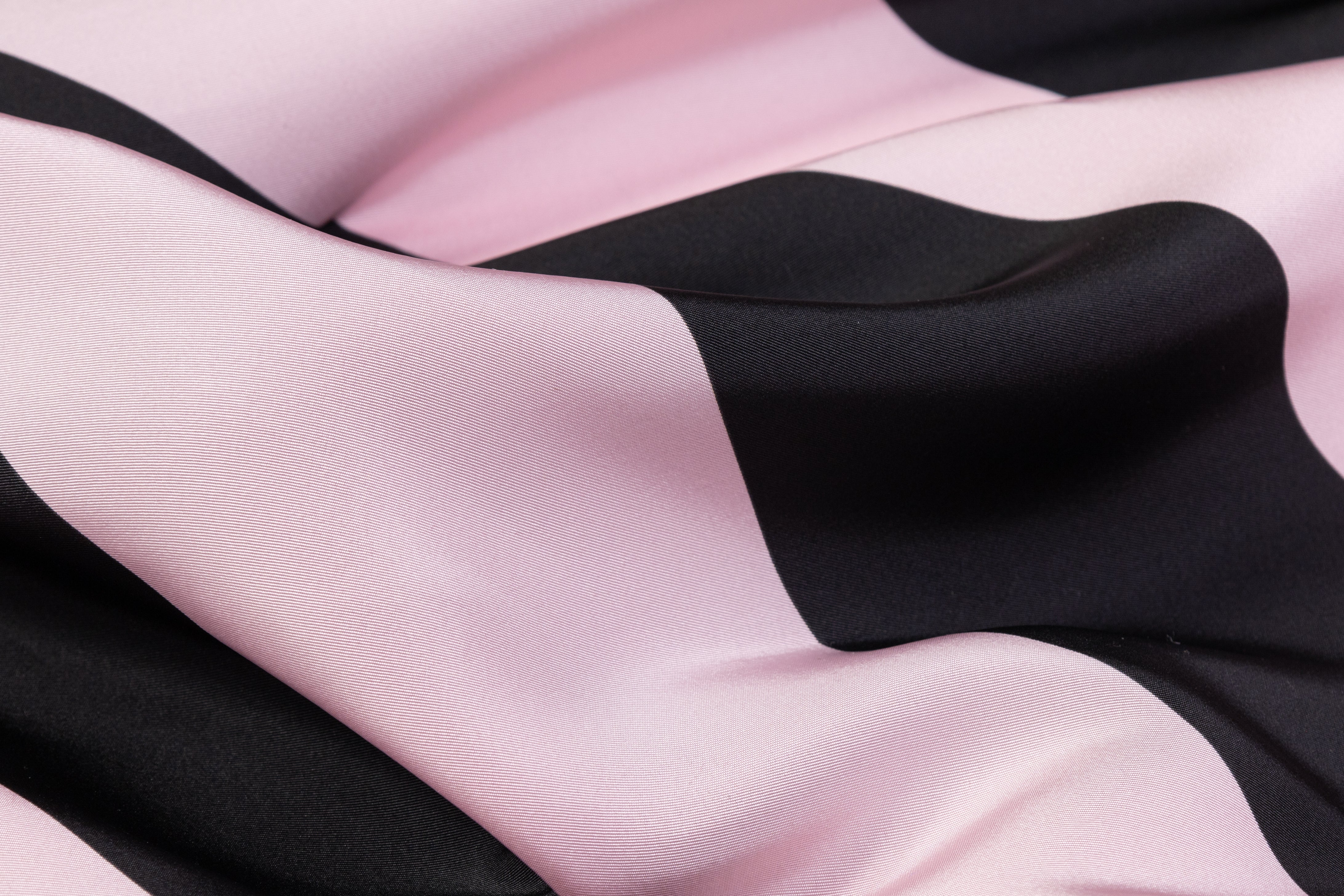 Chevron Italian Silk Faille - Pink / Black