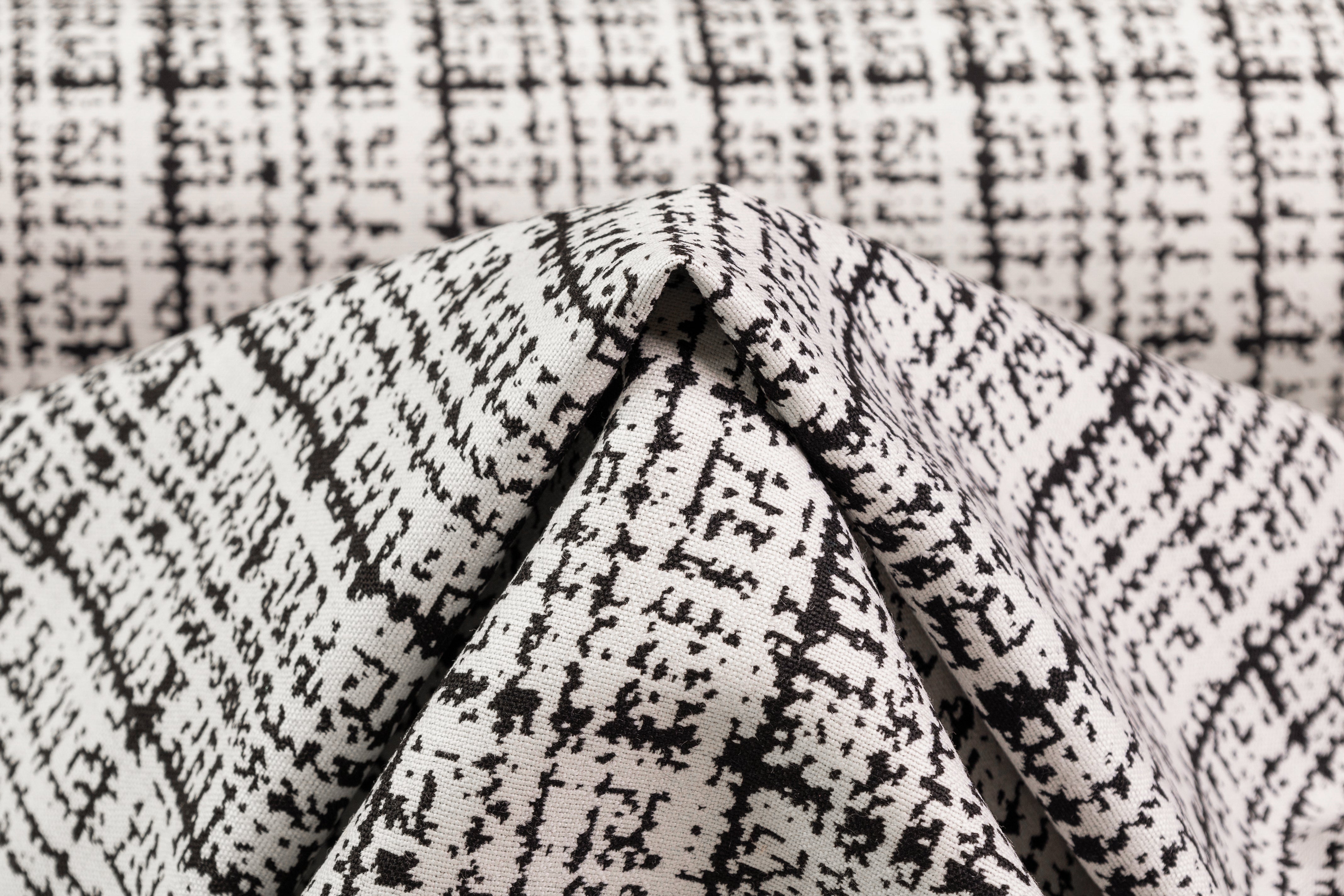 Double Faced Checked Italian Wool Jacquard - Black / Off White