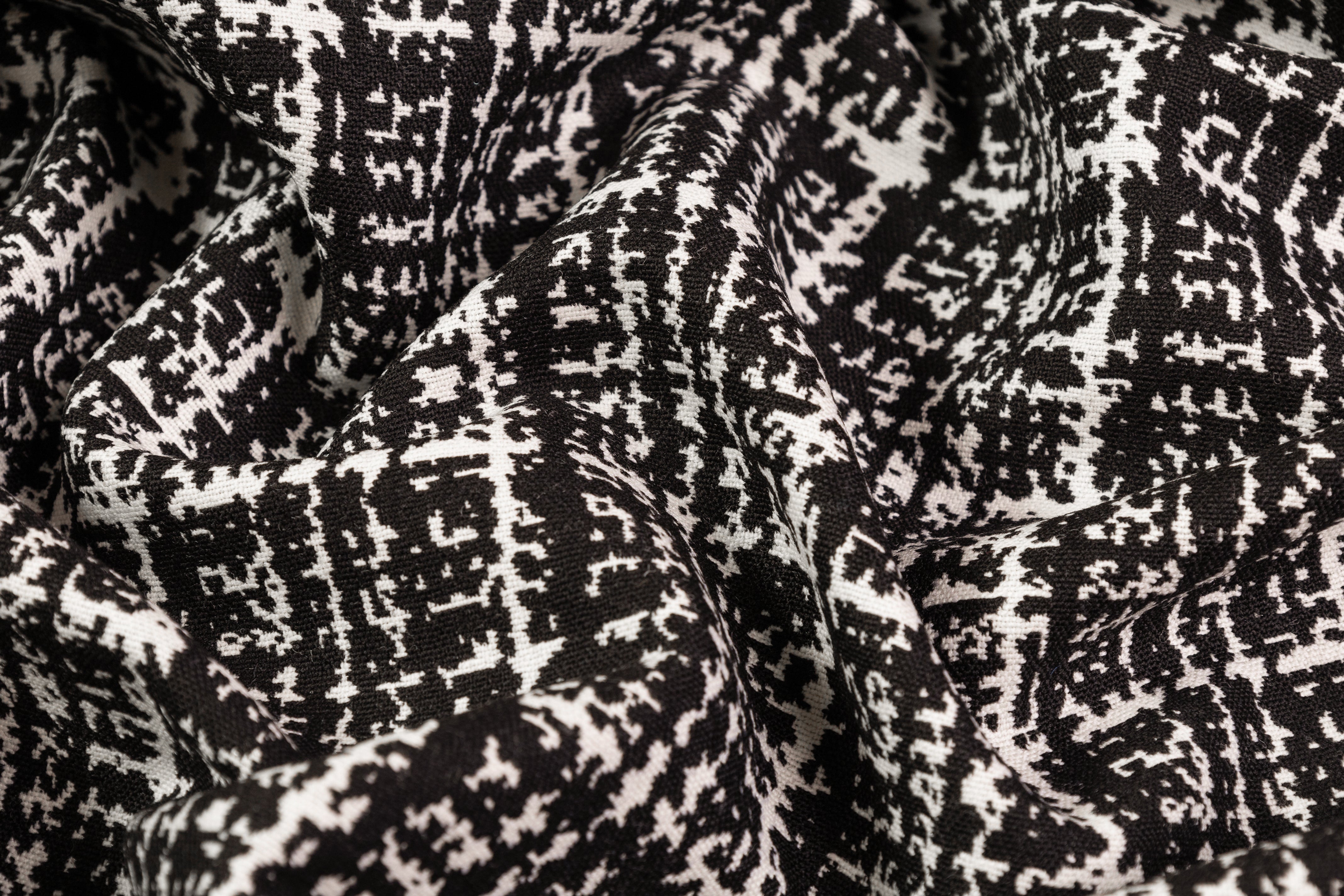 Double Faced Checked Italian Wool Jacquard - Black / Off White