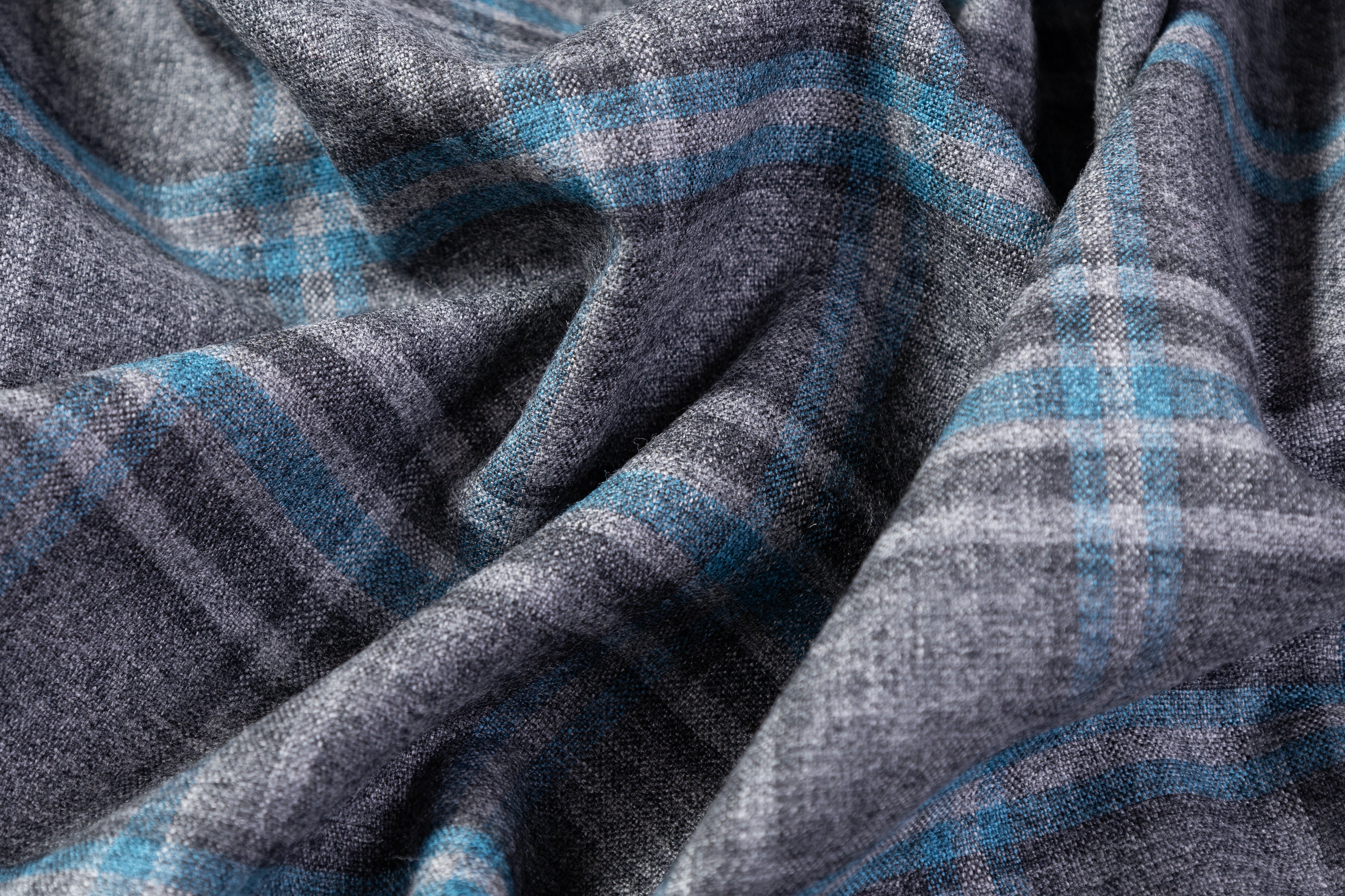 Reda - Checked Italian Wool Suiting - Gray / Blue