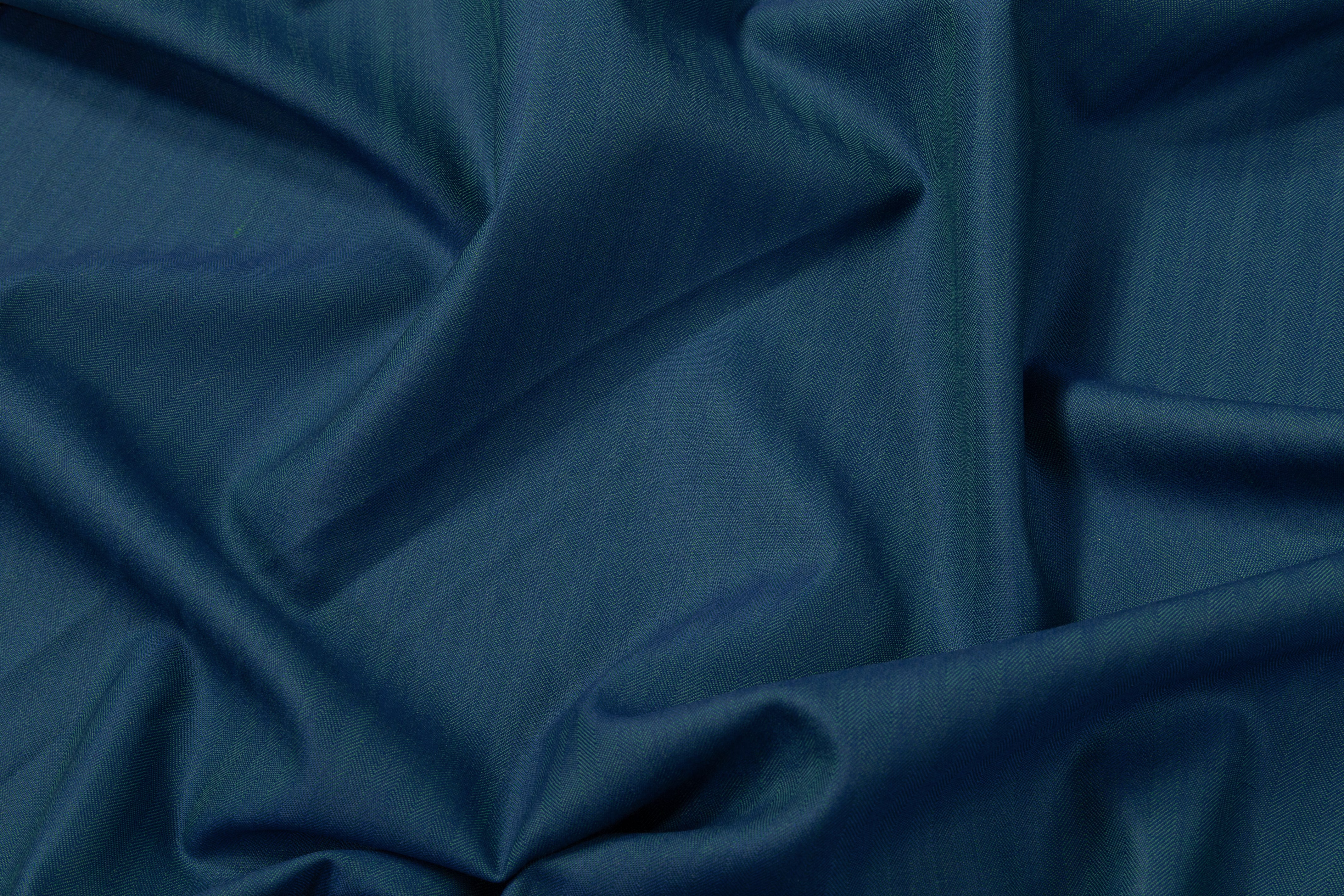 Iridescent Italian Summer Tasmania Super 130s Wool Suiting - Teal Blue