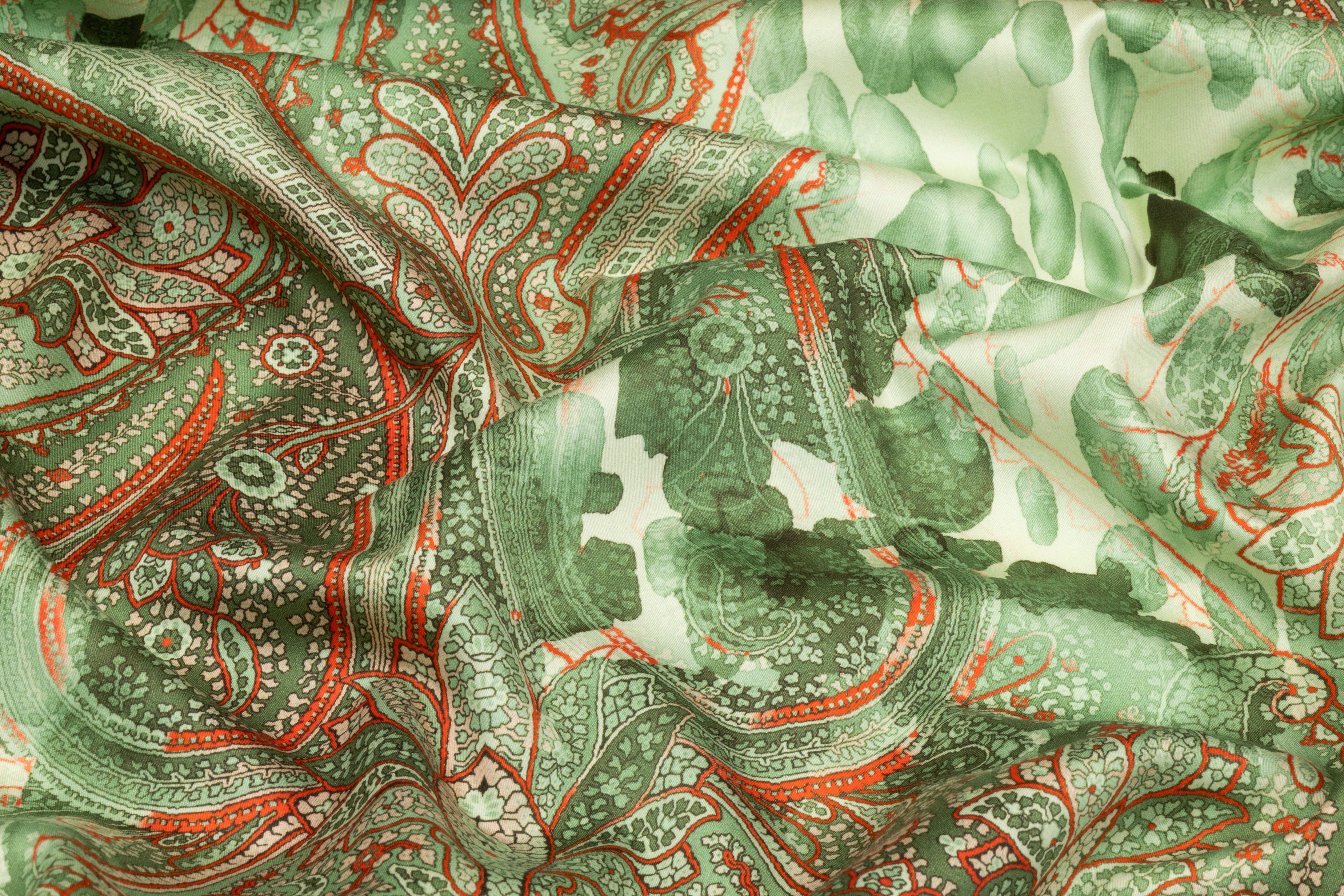 Ratti - Paisley Italian Cotton Sateen - Green / Red