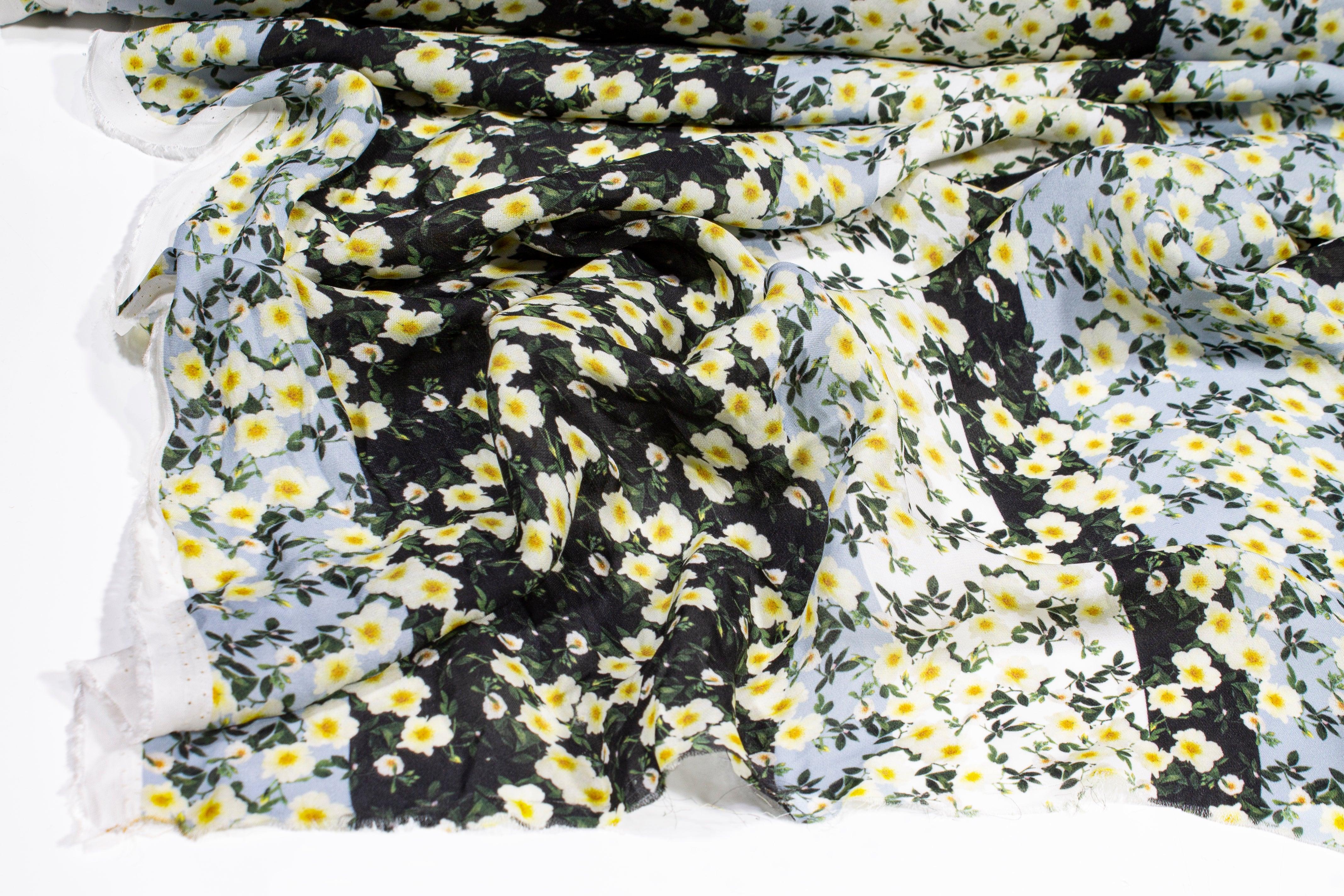 Ditsy Floral Viscose Silk Georgette - Multicolor - Prime Fabrics