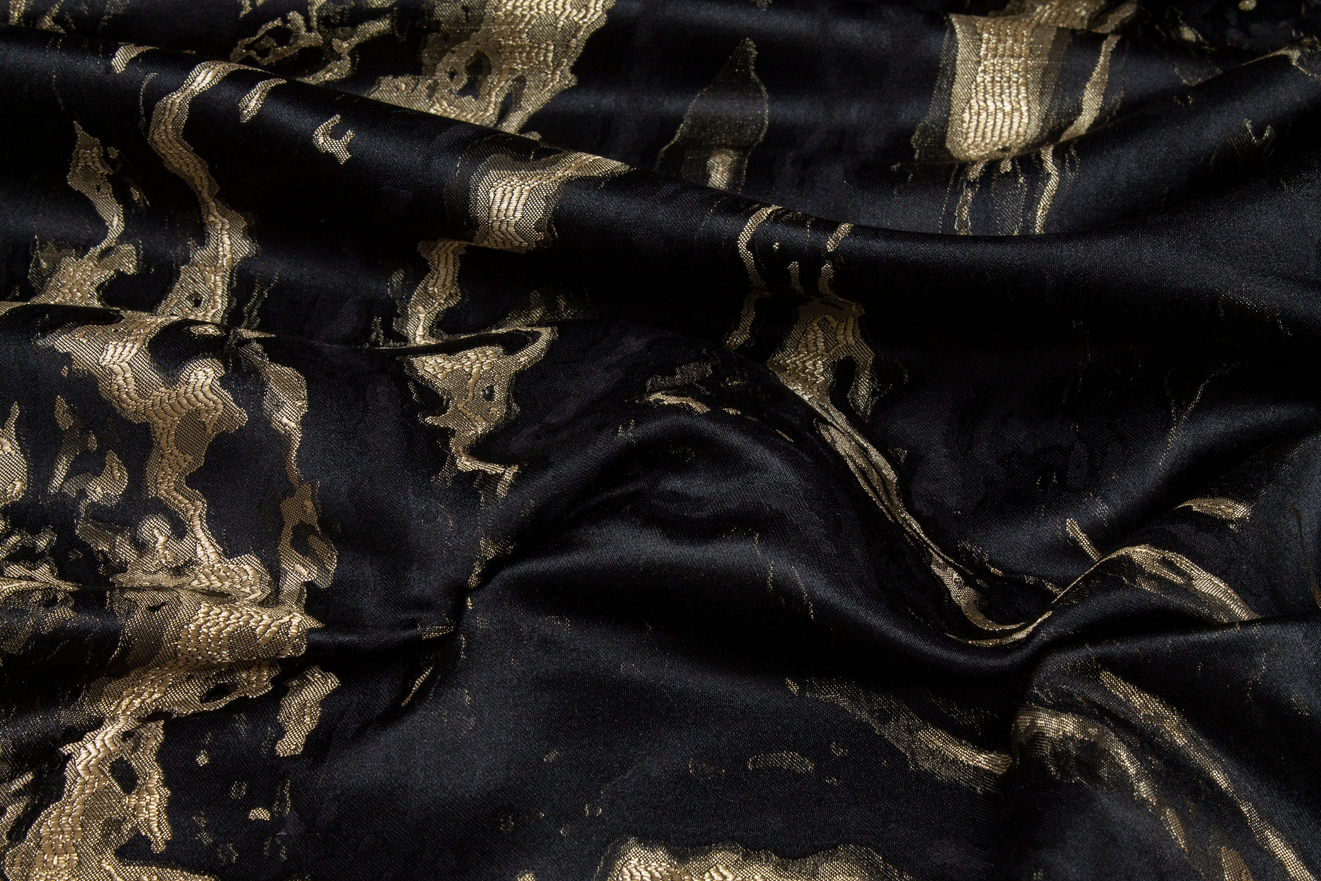 Black and Gold Metallic Brocade - Prime Fabrics