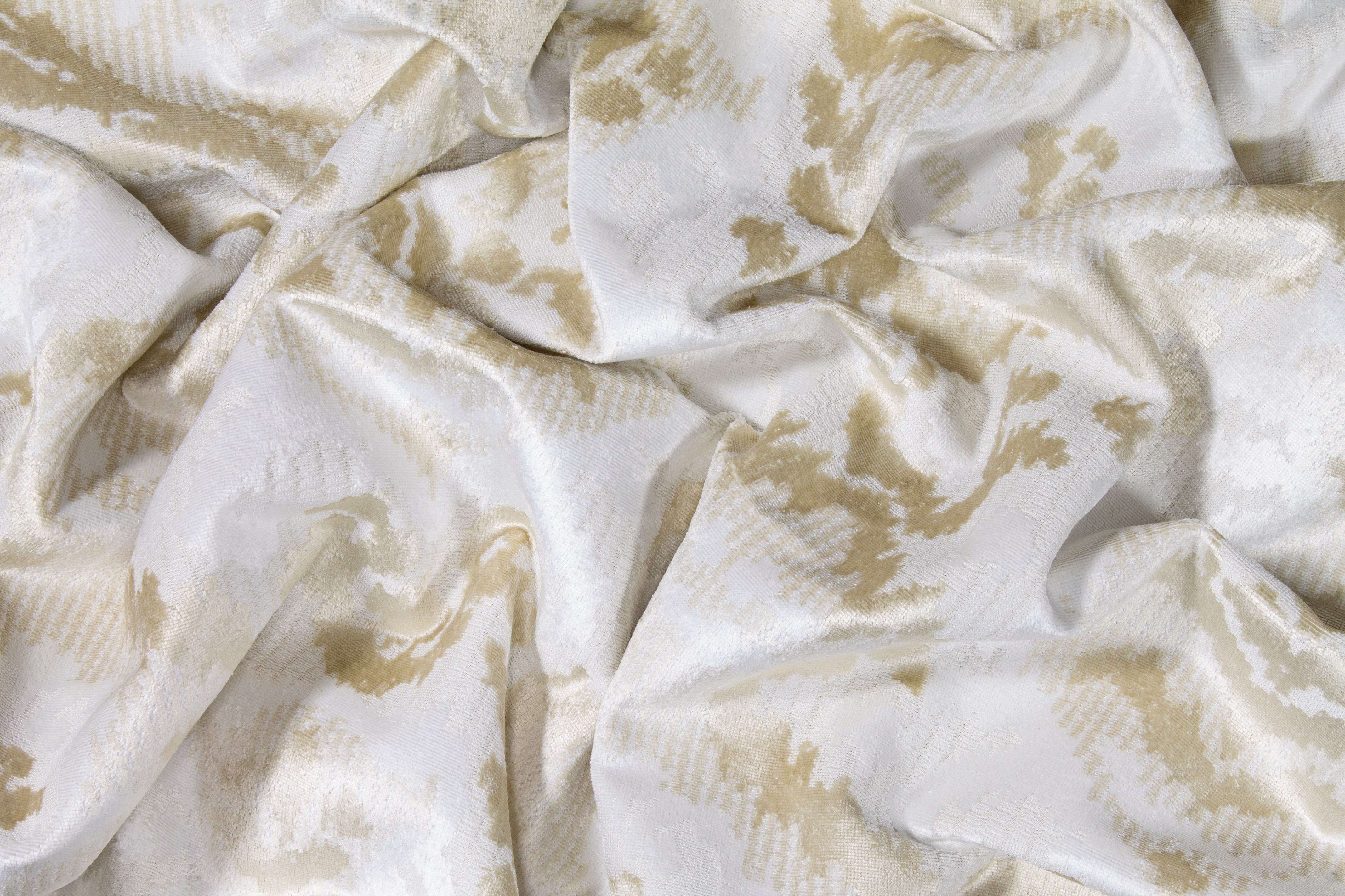 Damask Upholstery Velvet - Champagne / Off White