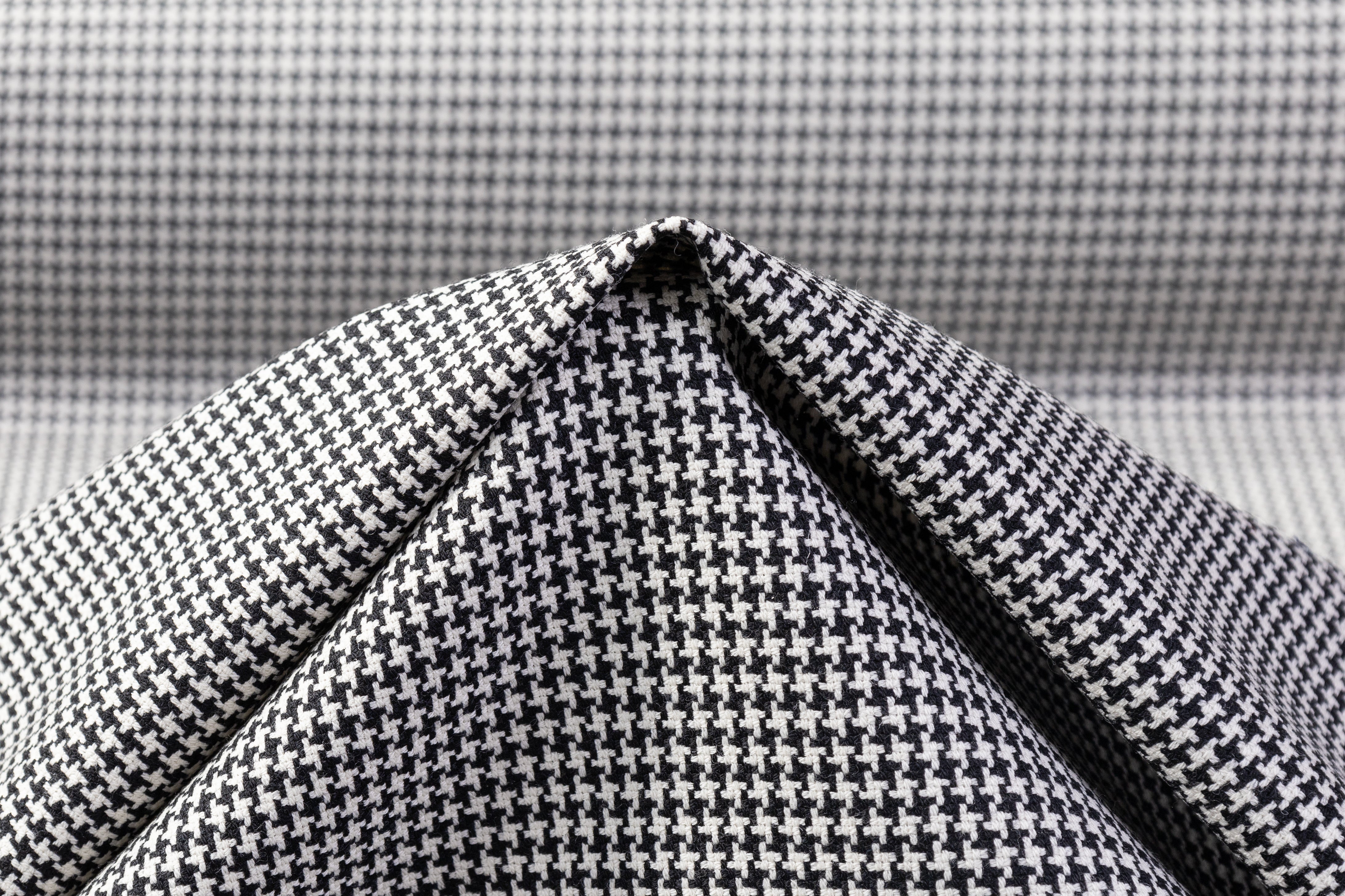 Houndstooth Australian Wool Suiting - Black / Off White