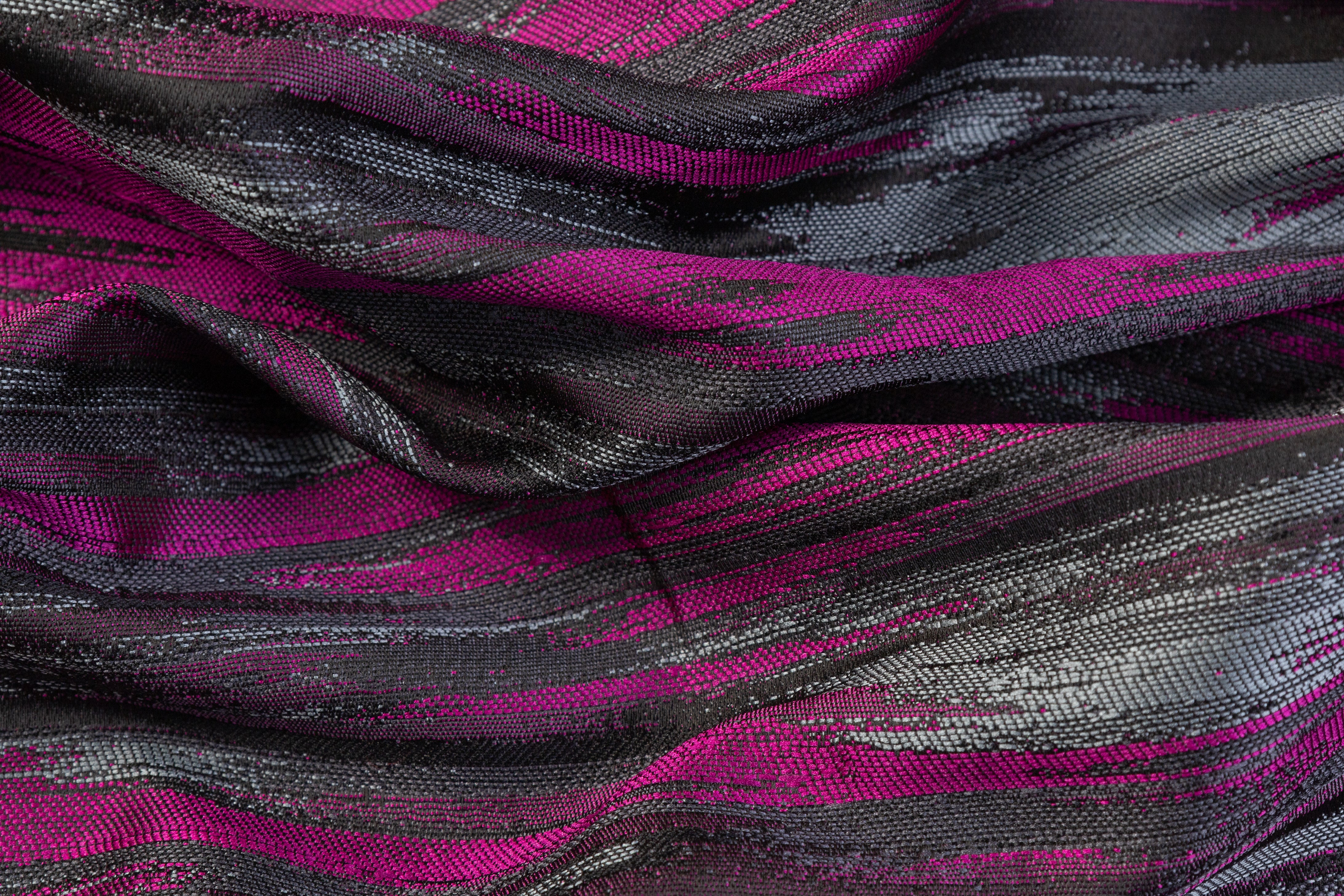 Streak Brocade - Fuchsia / Gray