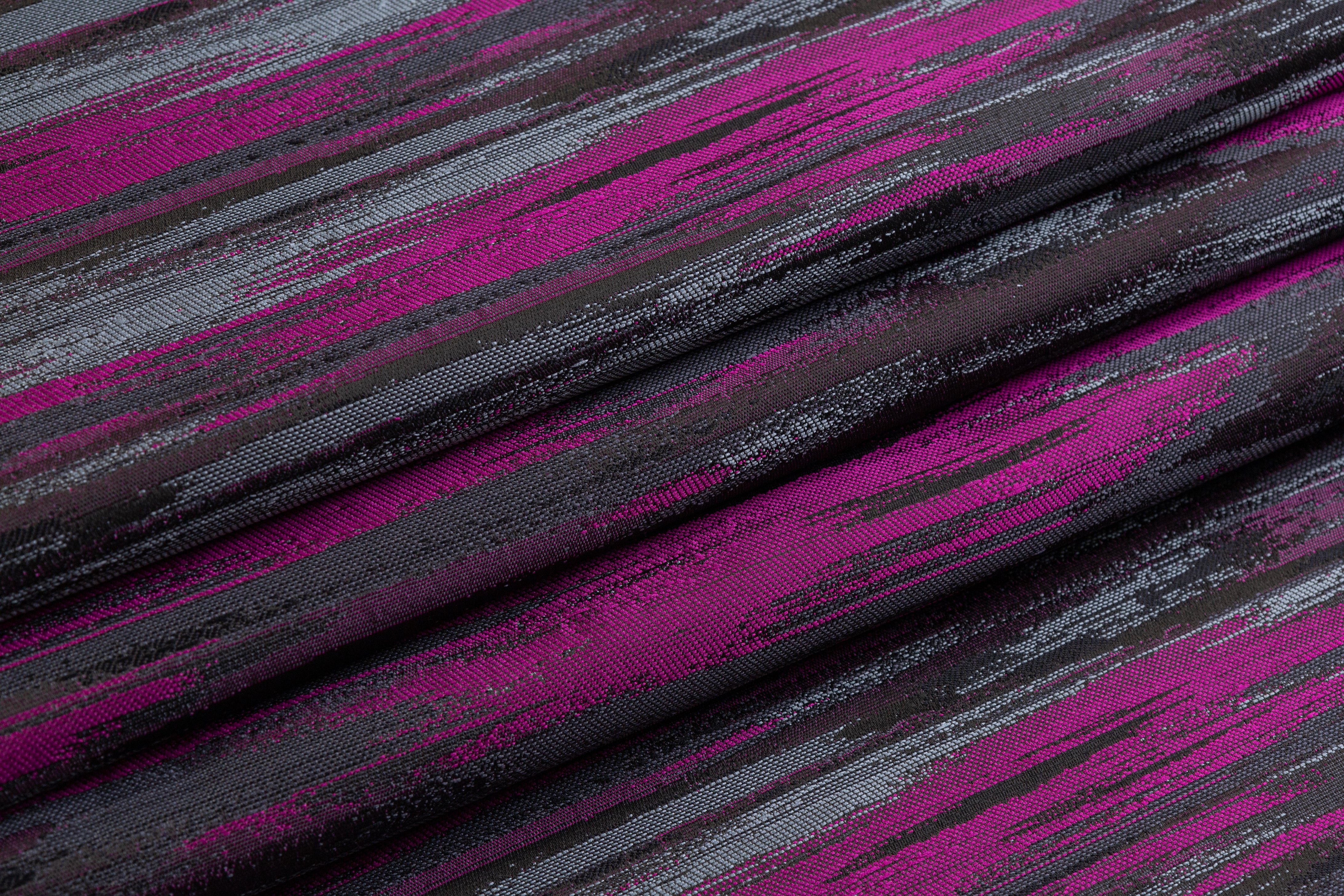 Streak Brocade - Fuchsia / Gray