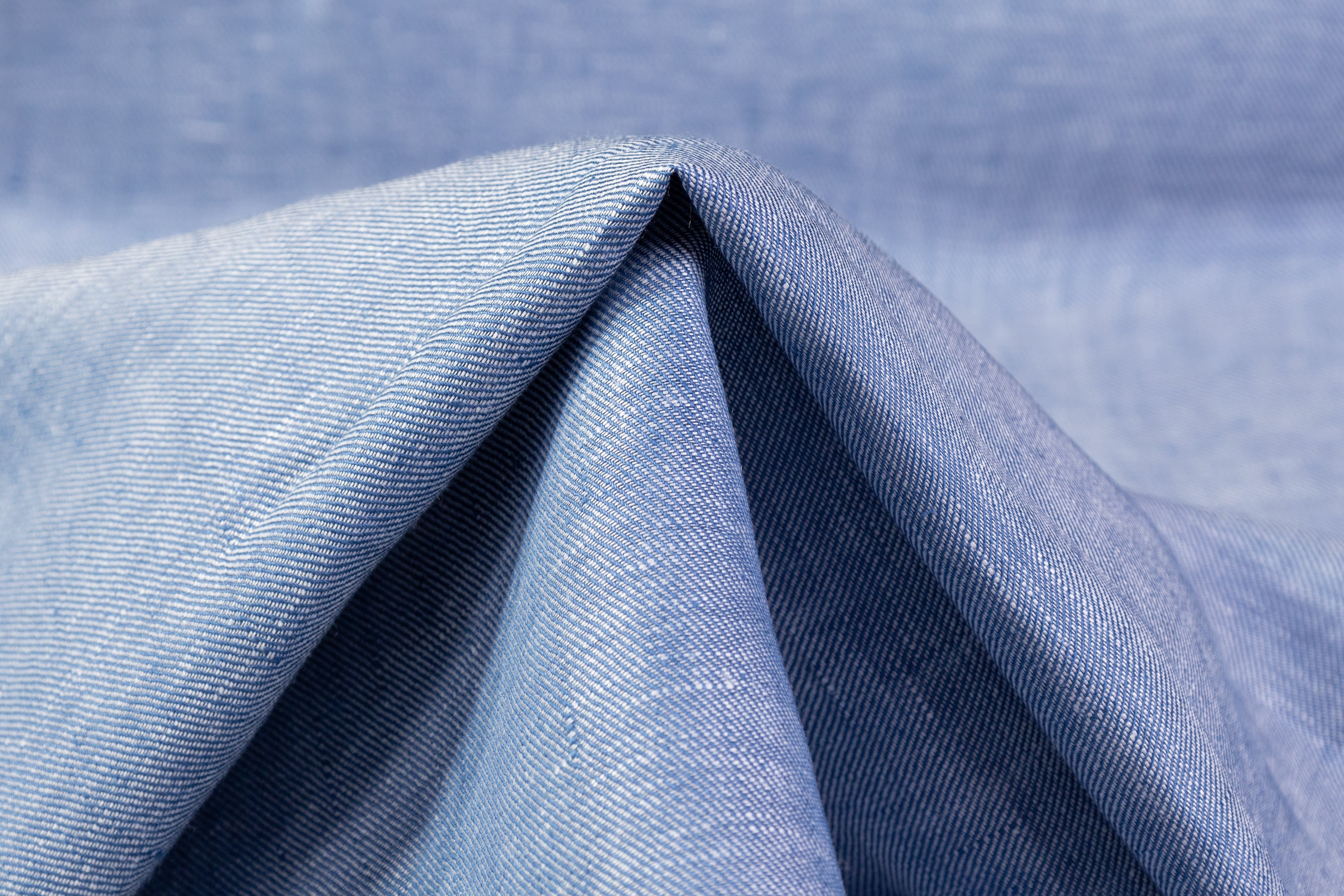Two Tone Italian Linen - Soft Blue / White