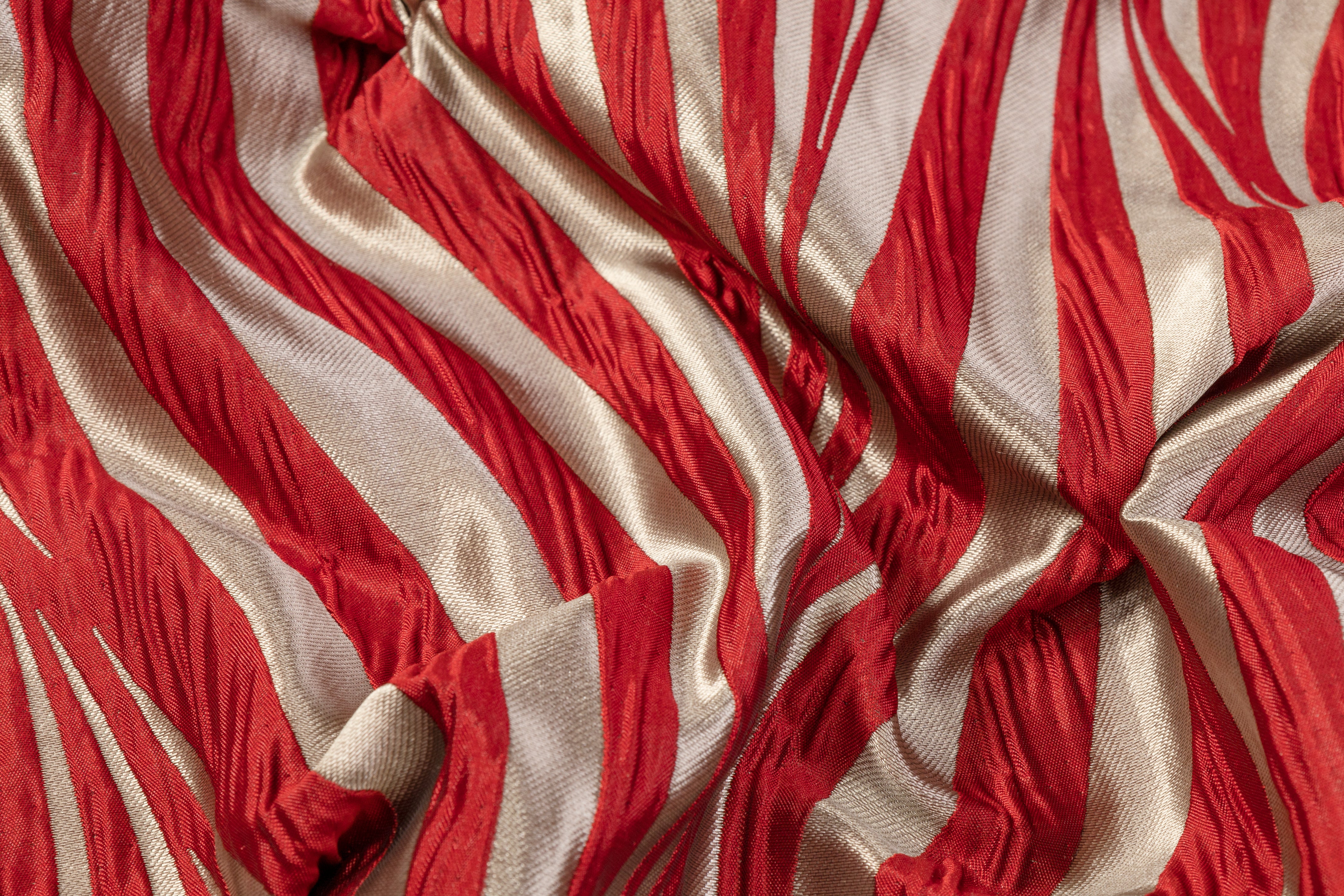 Crushed Metallic Brocade - Maroon