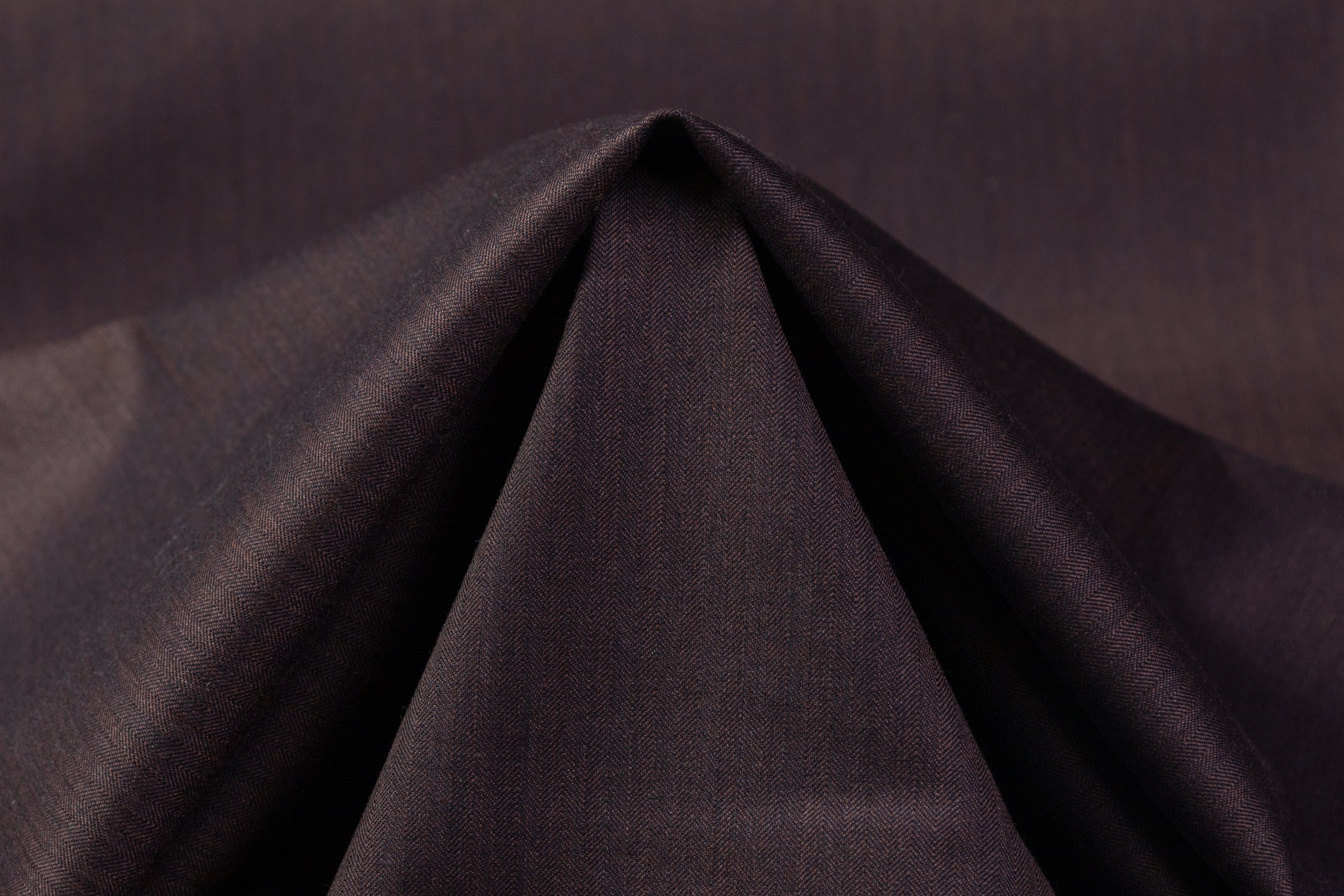 Two-Tone Italian Herringbone Stretch Wool Suiting - Navy / Dark Bronze