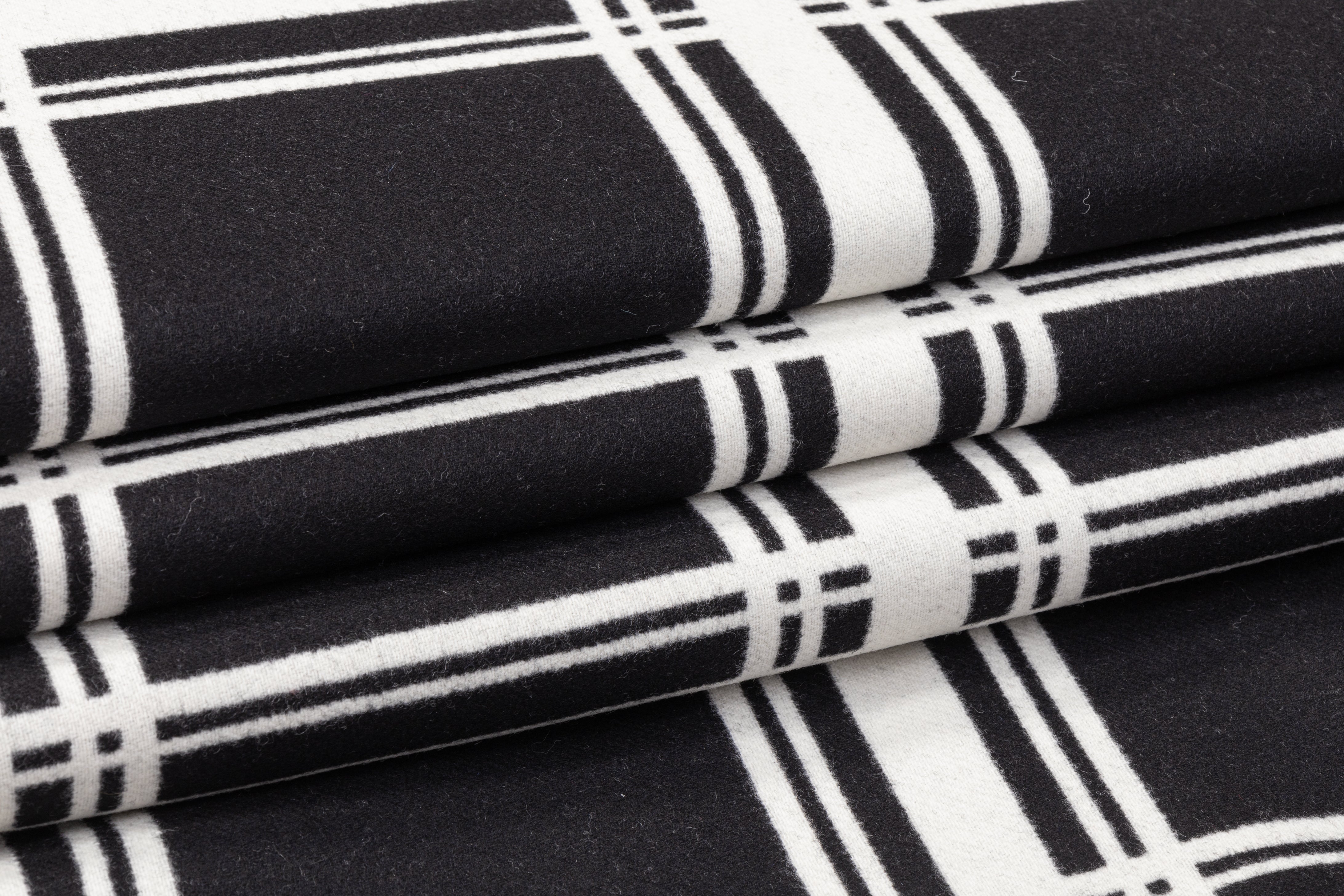 Ralph Lauren - Double Faced Italian Wool Coating - Black / White