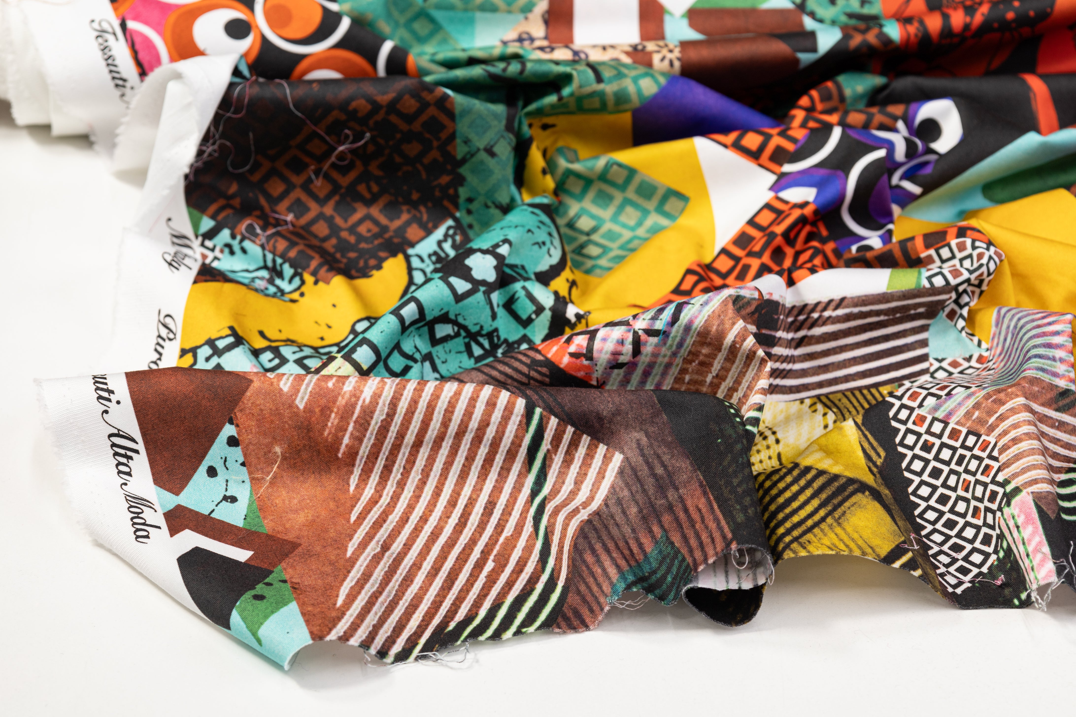 Contemporary Design Italian Cotton Sateen - Multicolor