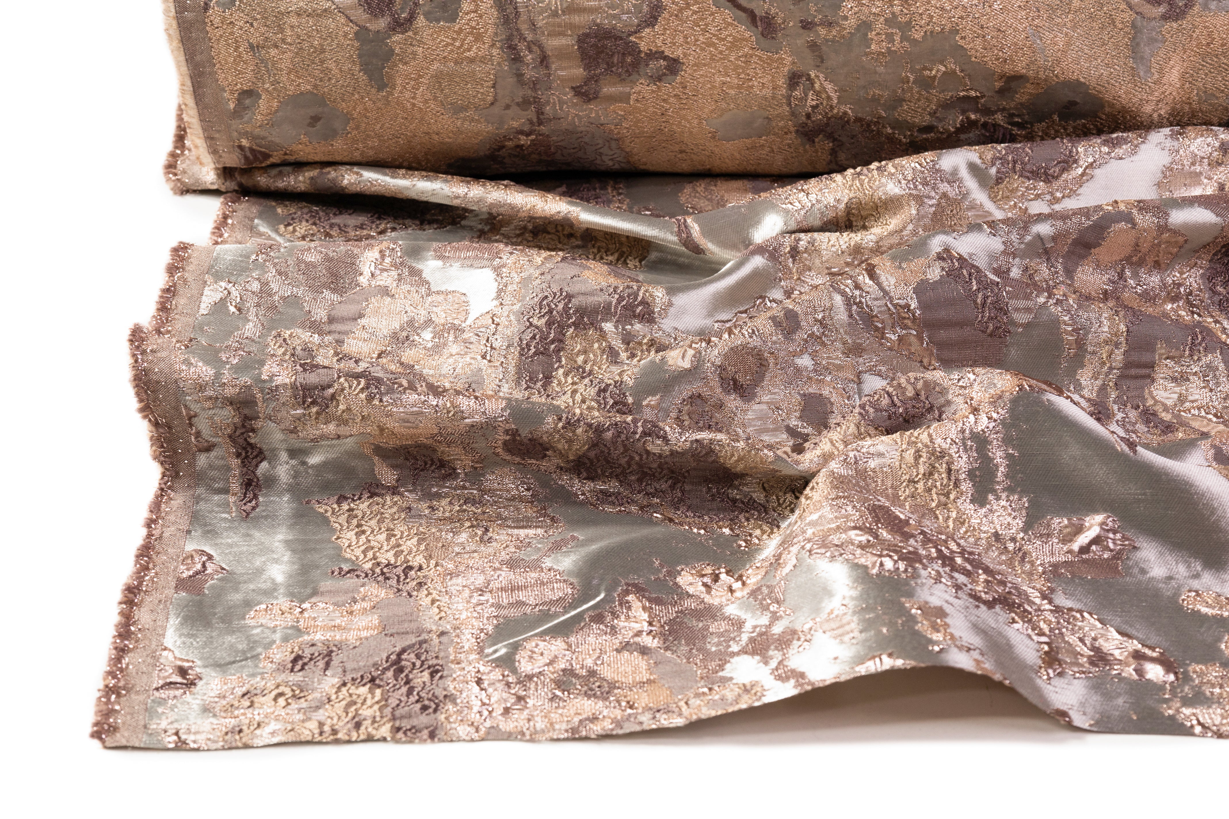 Abstract Metallic Cloqué Brocade - Mauve / Taupe