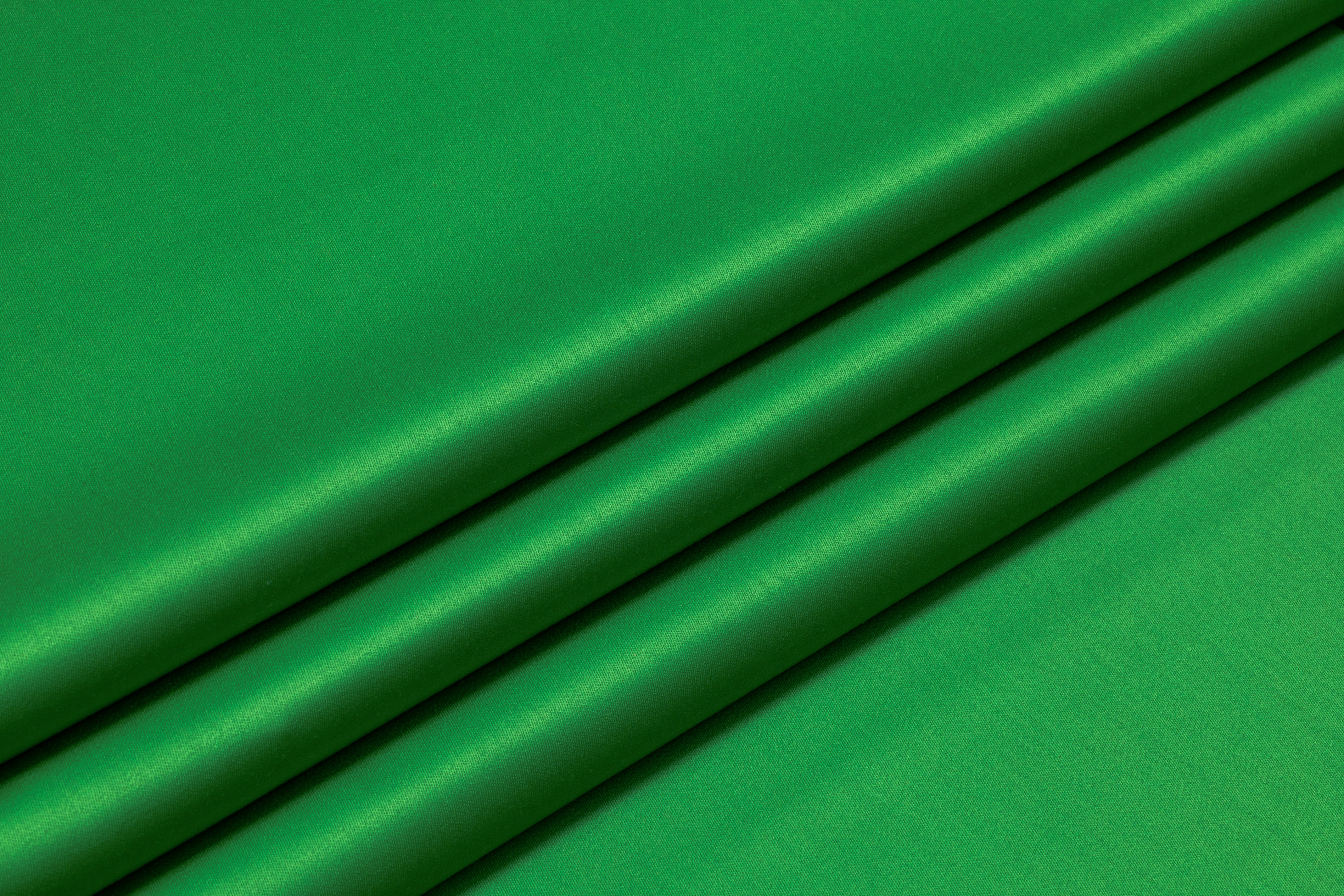Super 150s Italian Wool Blend Satin Faille Suiting - Kelly Green