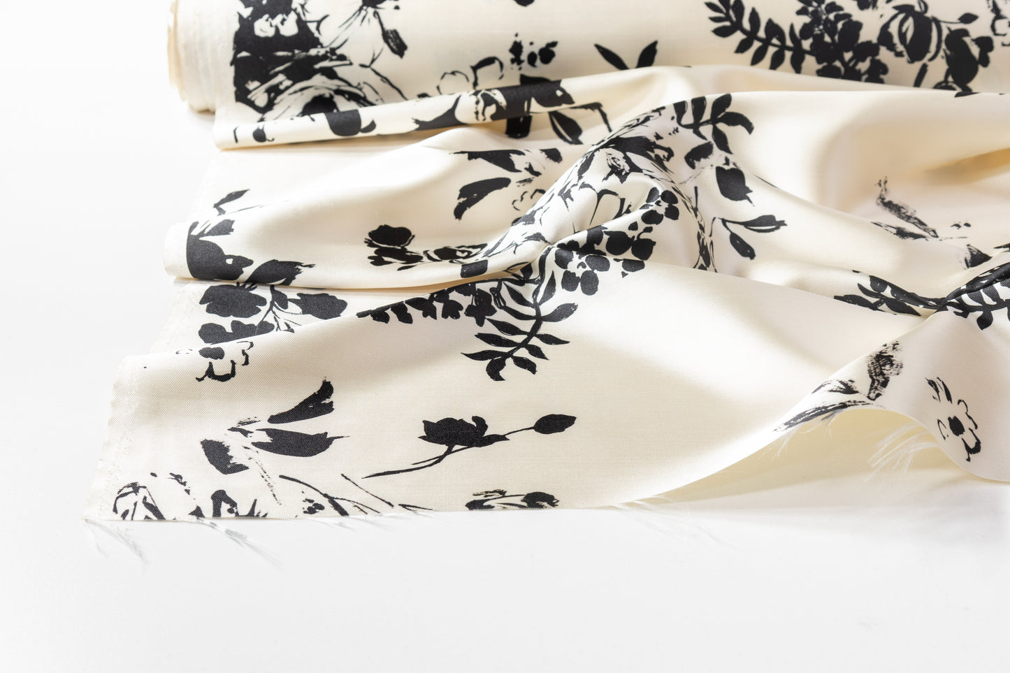 Floral Printed Poly Mikado - Off White / Black