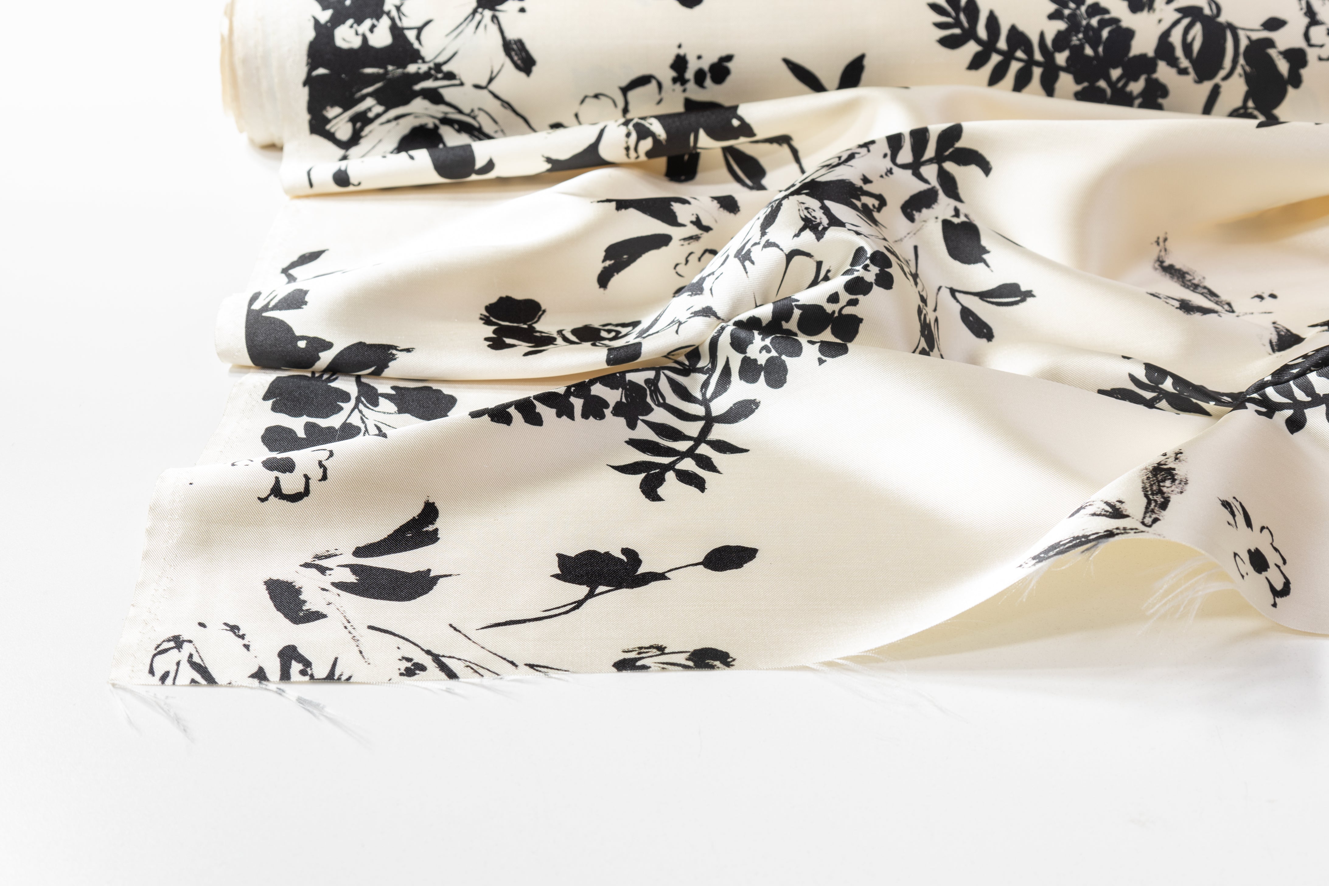Floral Printed Poly Mikado - Off White / Black