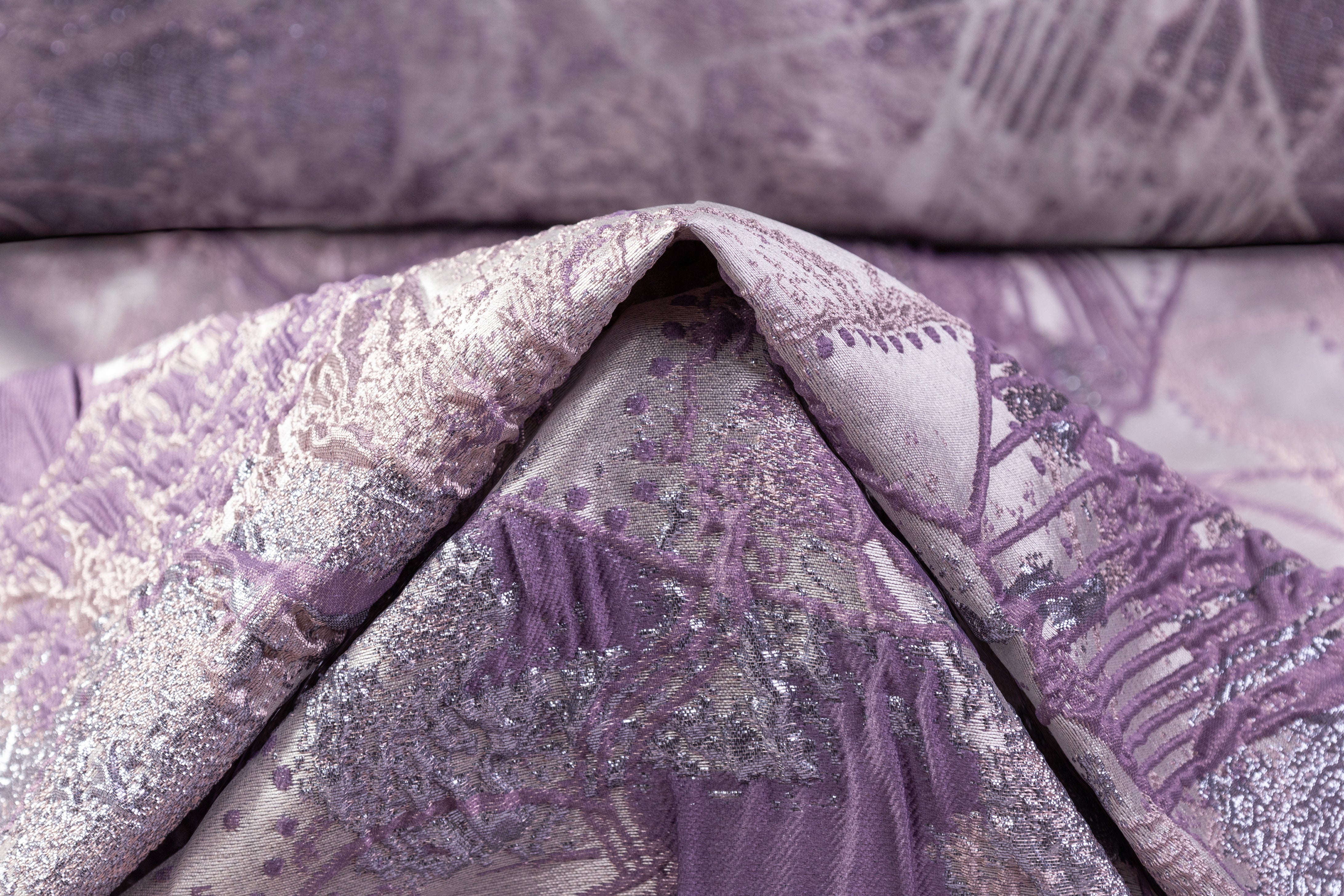Abstract Metallic Cloqué Brocade - Lavender / Silver