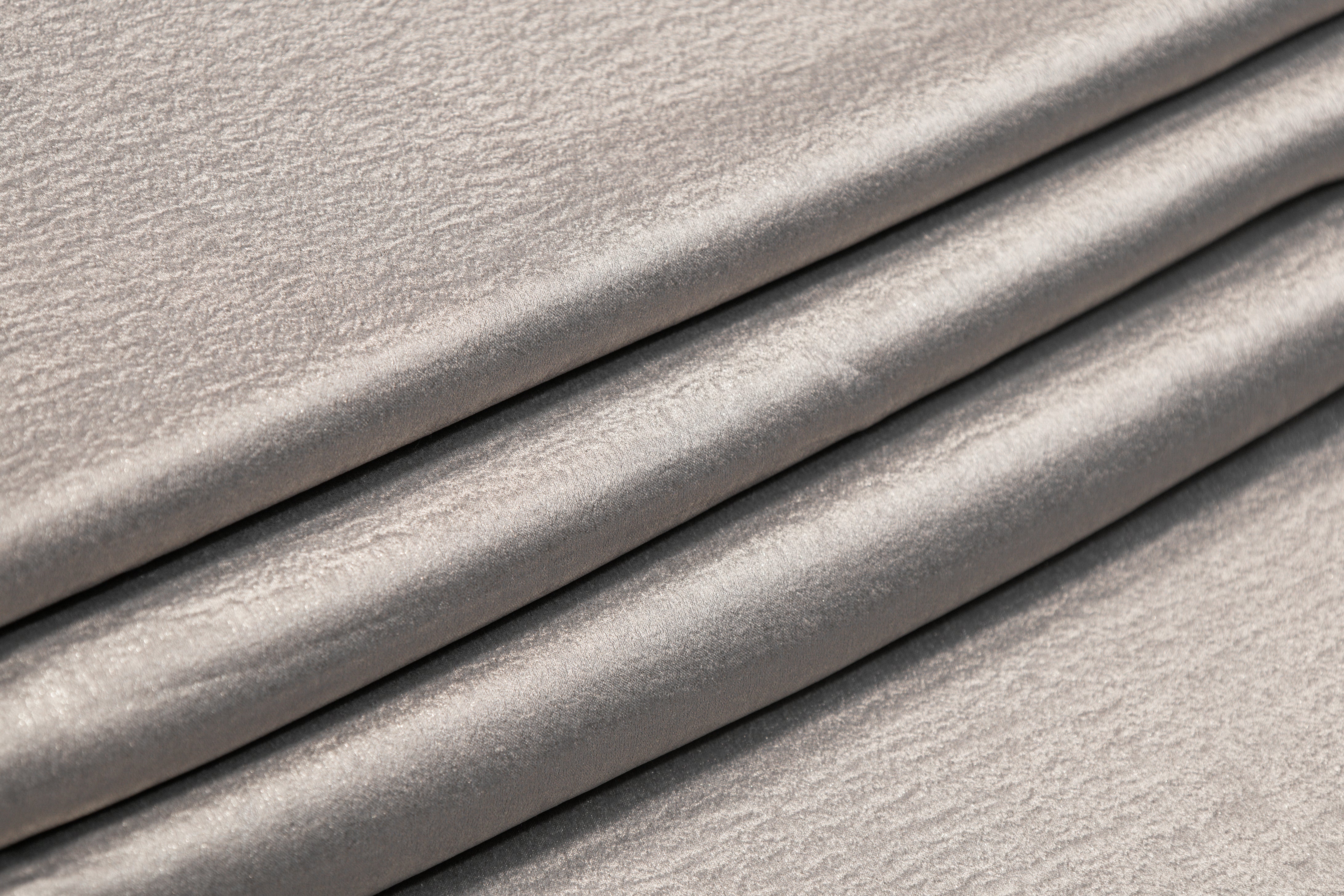 Shimmer Crepe de Chine - Gray / Gold