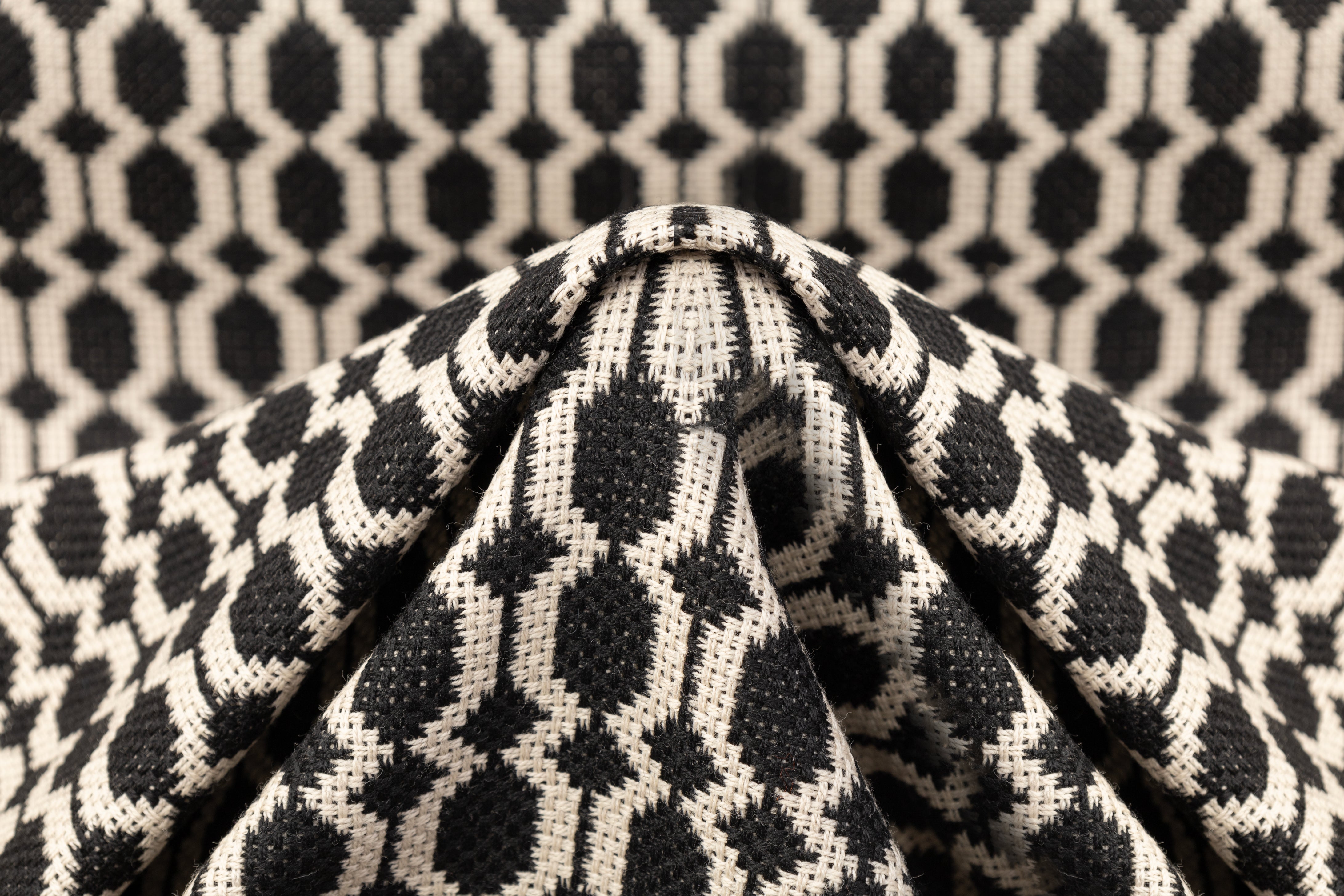 Double Faced Italian Wool Tweed - Black / Beige