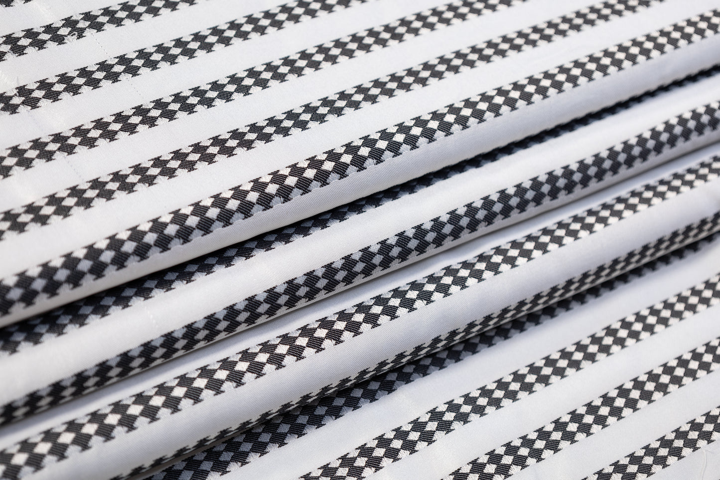 Diamond Striped Brocade - Black / White