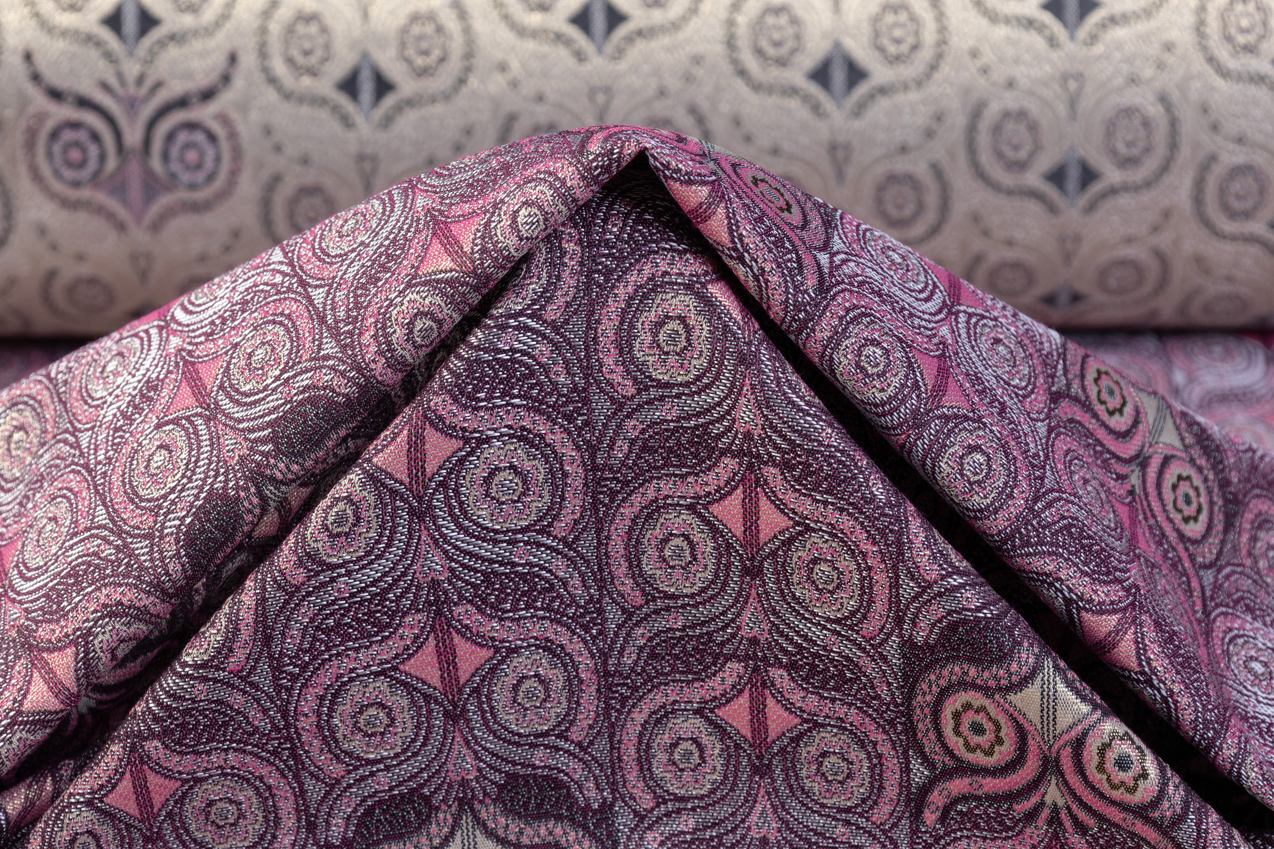 Art Deco Metallic Italian Brocade - Mauve / Gold