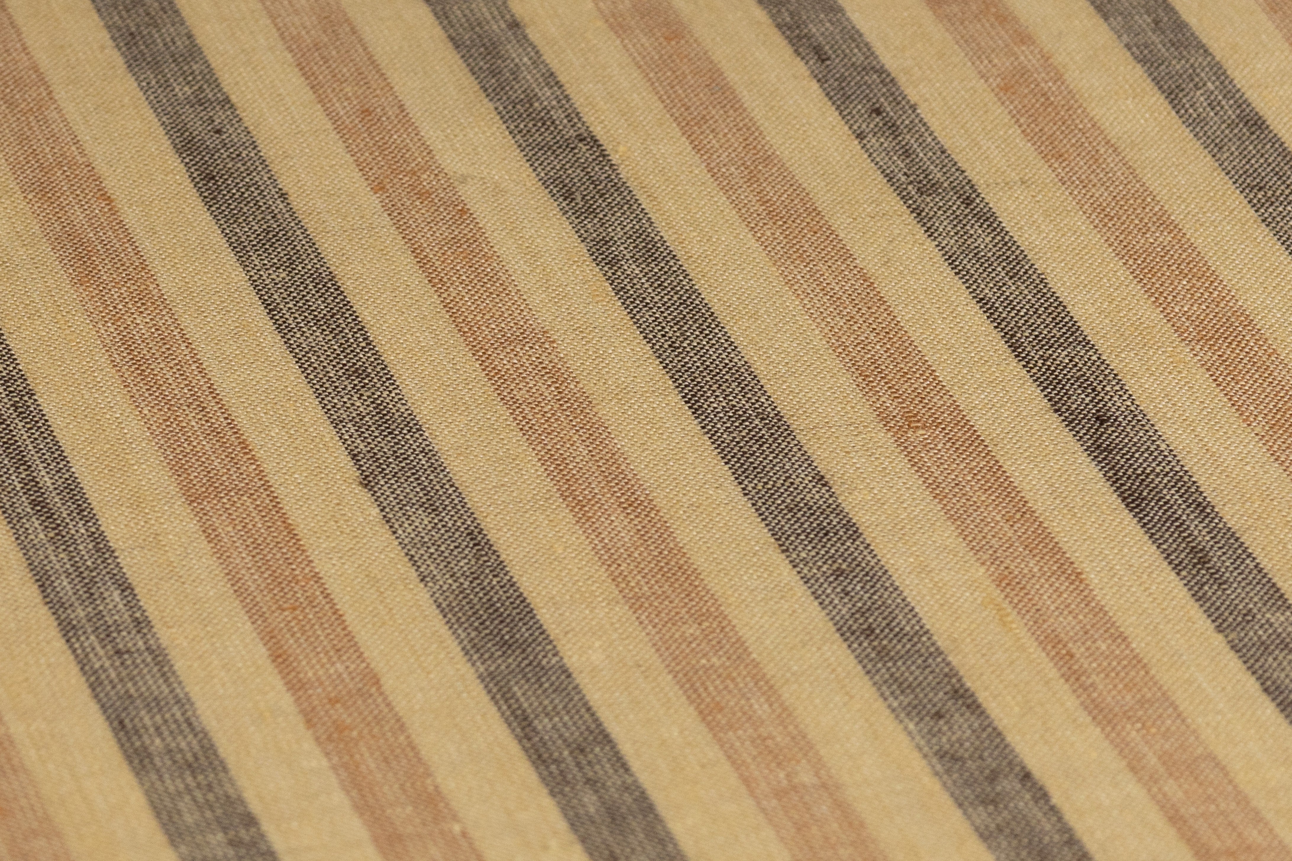 Striped Linen - Beige / Brown