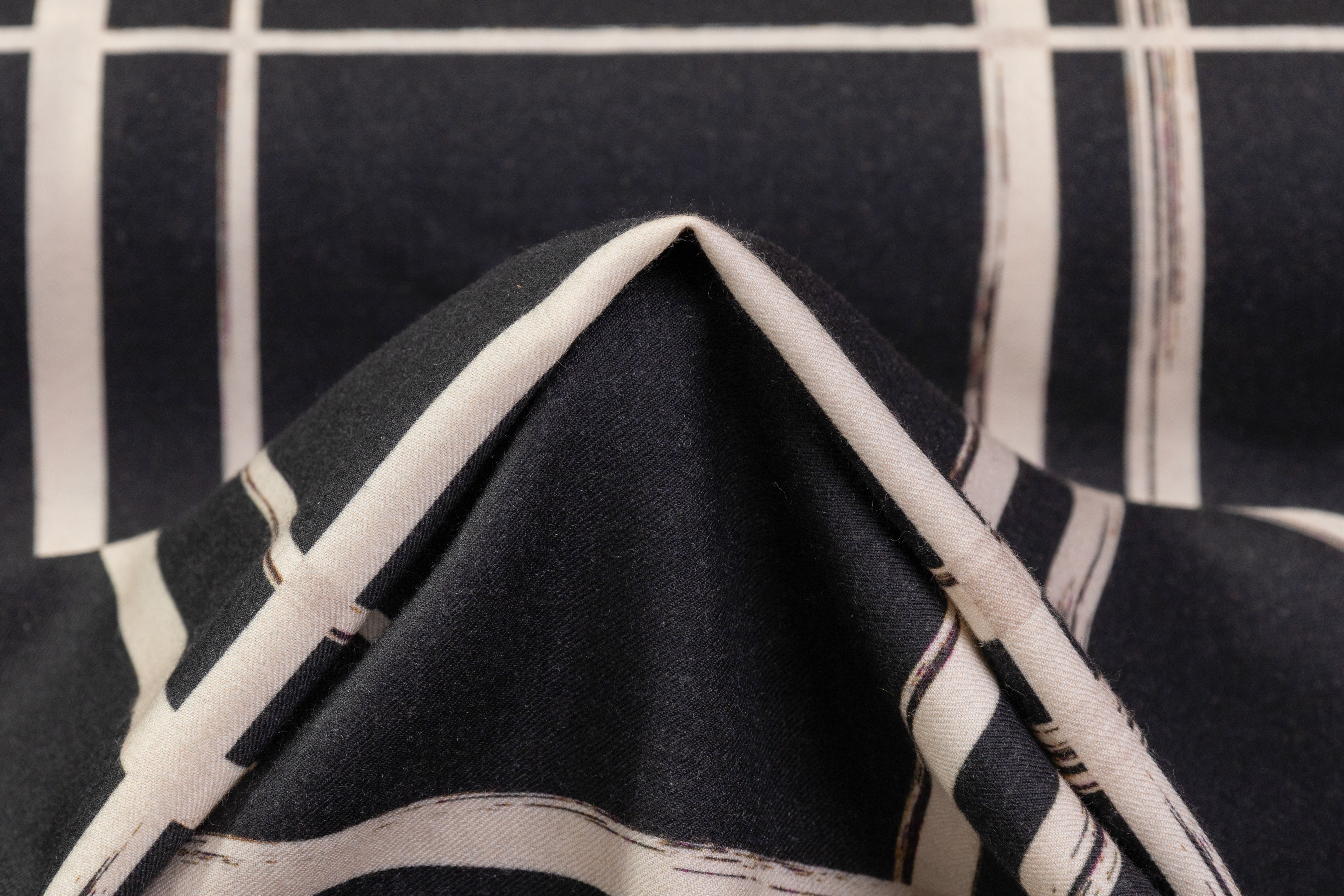 Plaid Printed Italian Wool - Washed Black