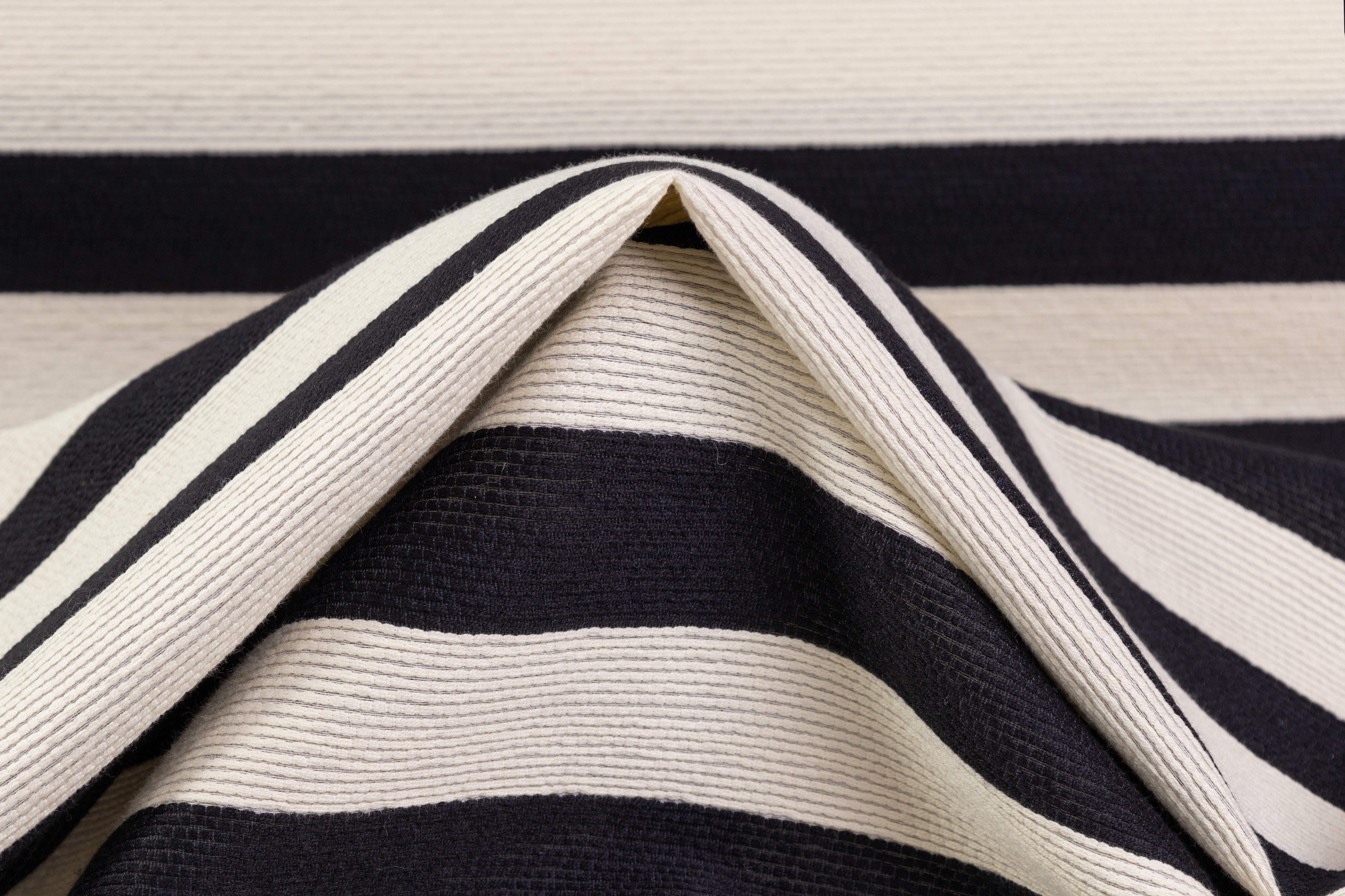Striped Ribbed Cotton - Black / Off White