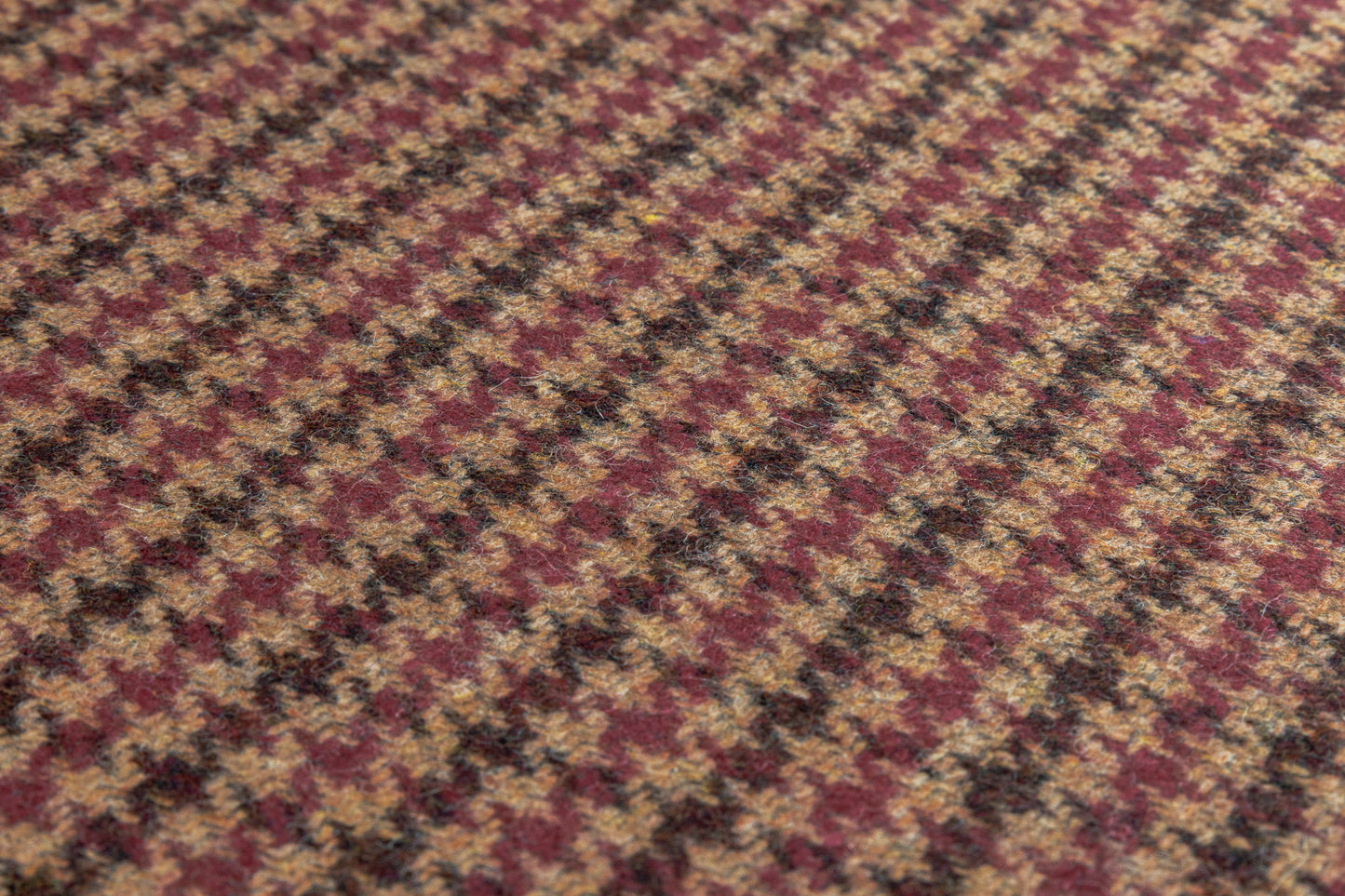 Cerruti - Houndstooth Italian Wool Cashmere Suiting - Brown / Burgundy