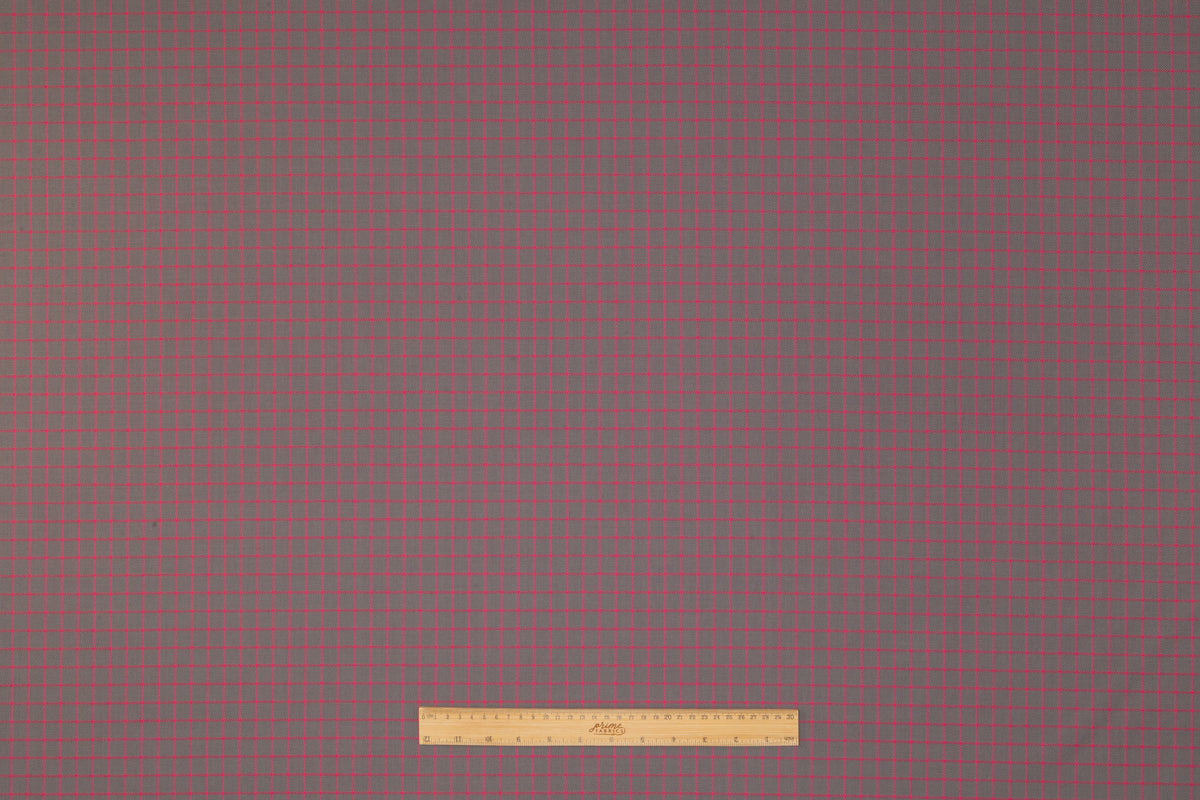 Checked Italian Wool Suiting - Gray / Pink