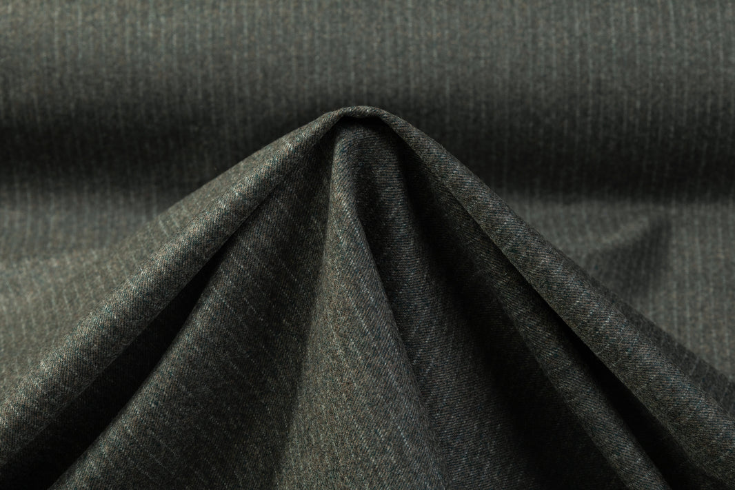 Elegant Dark Purple Wool Polyester Suiting Fabric (Precut 5.6 Meter)