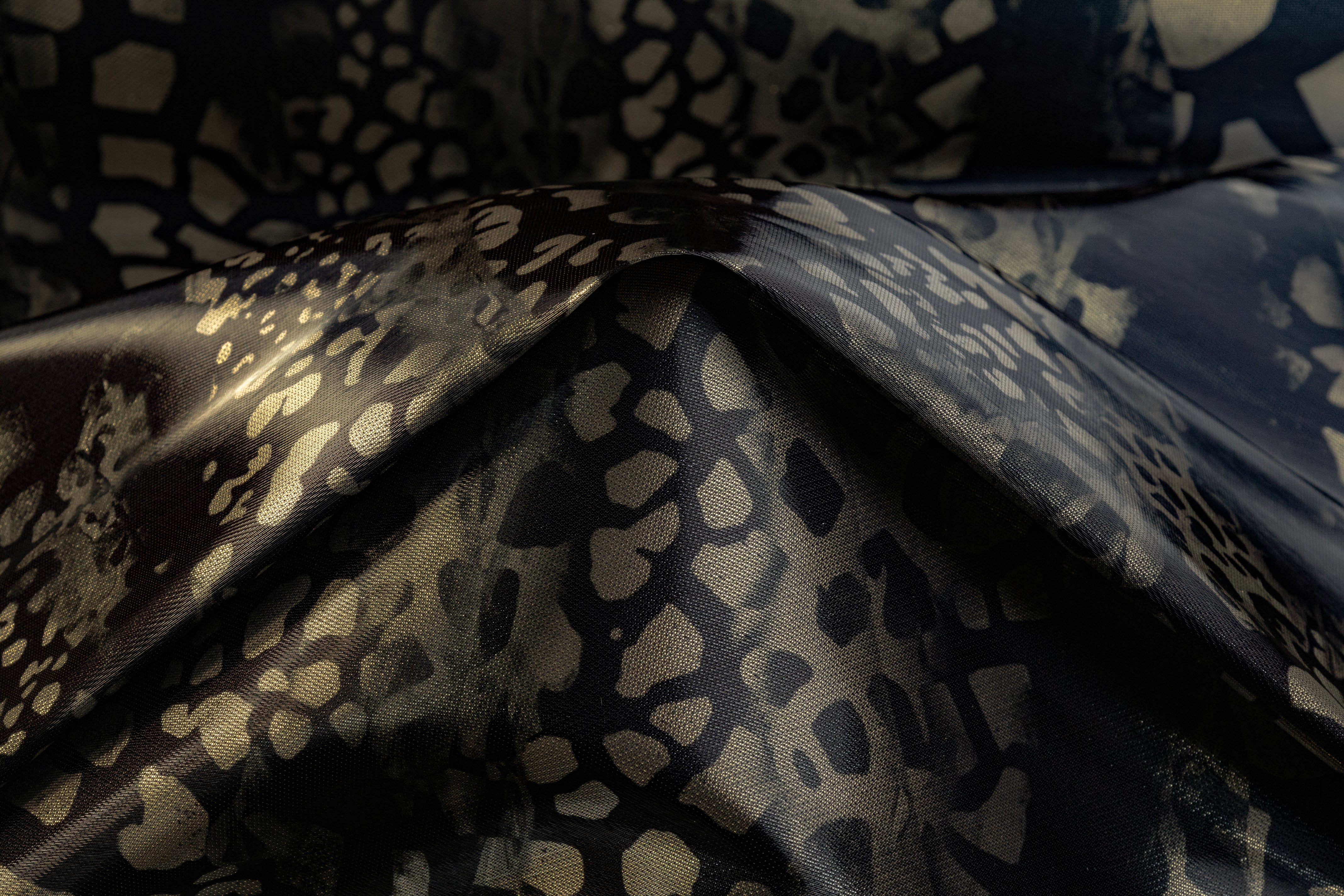 Ruffo Coli - Abstract Metallic Italian Silk Blend Liquid Satin - Smoky Black / Gold