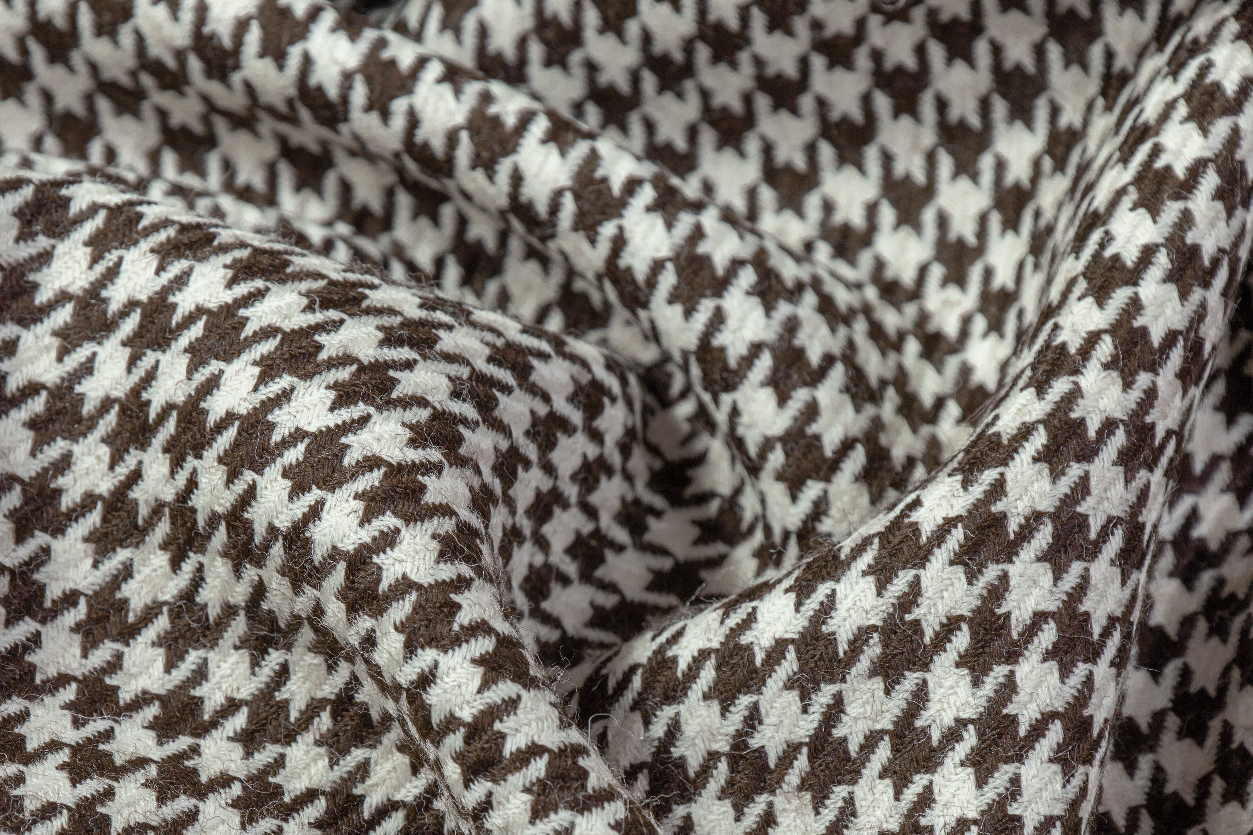 Houndstooth Italian Wool Suiting - Brown / White