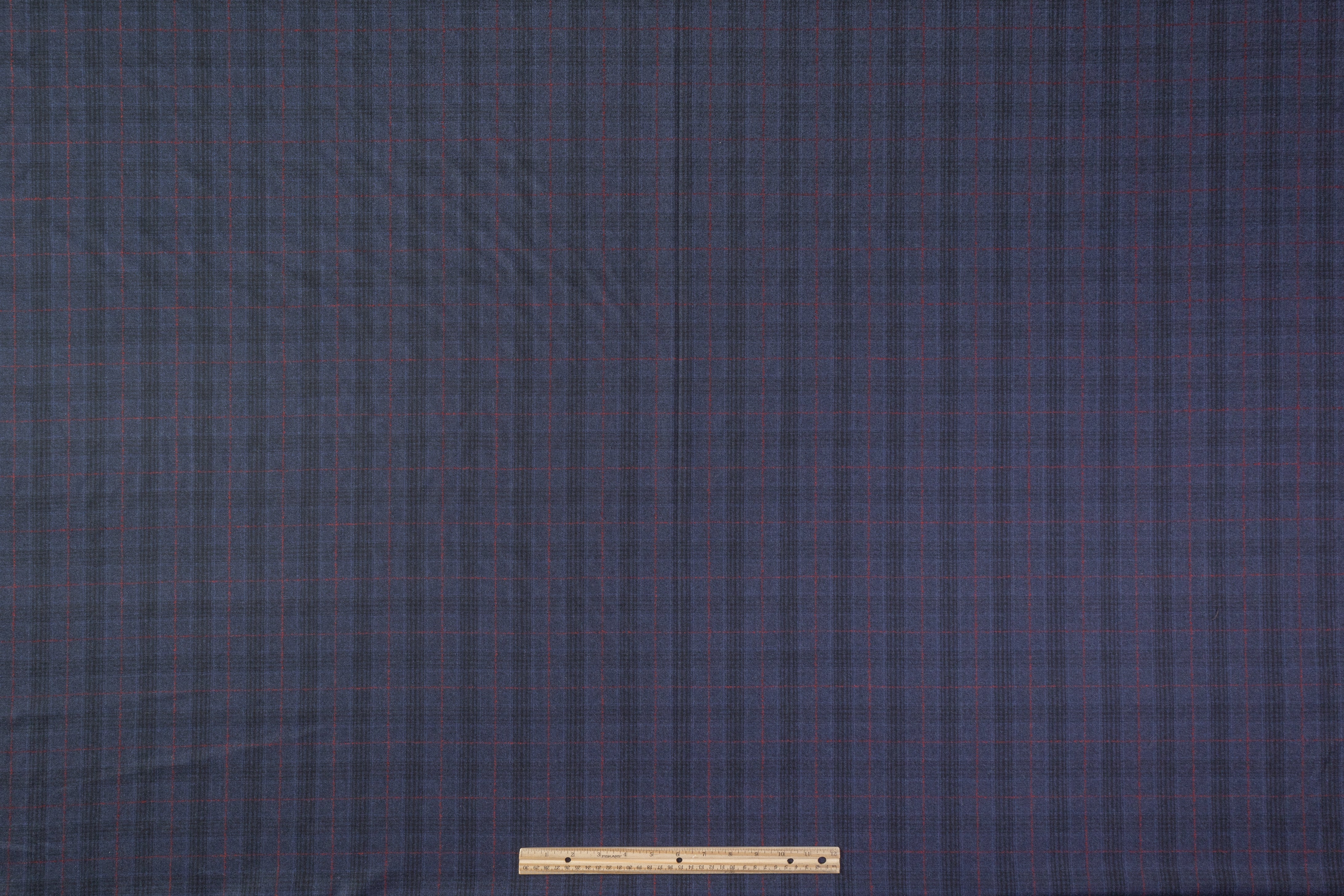Carnet - Super 130s Italian Wool Flannel Suiting - Navy / Red