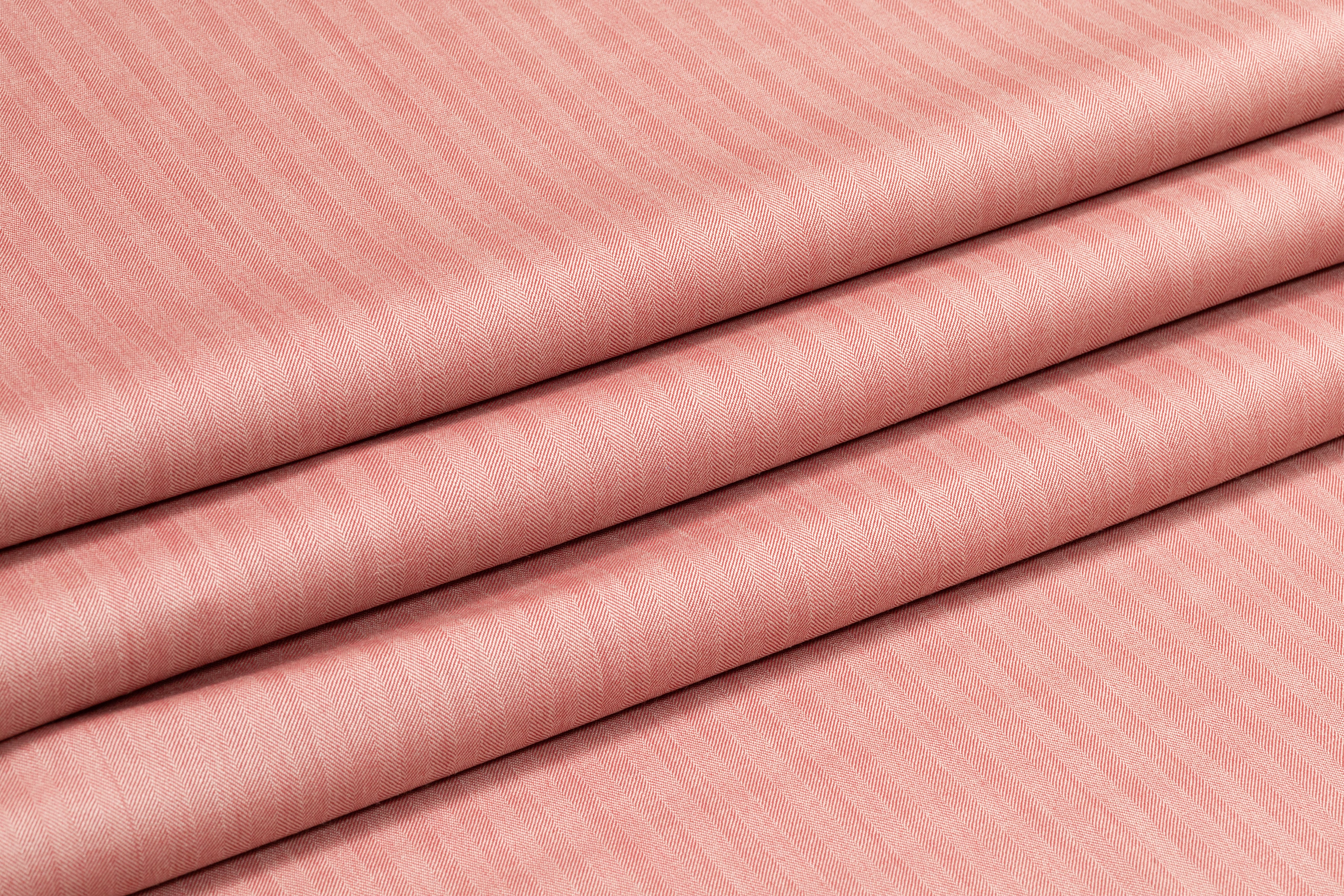Iridescent Italian Summer Tasmania Super 130s Wool Suiting - Blush / Rose