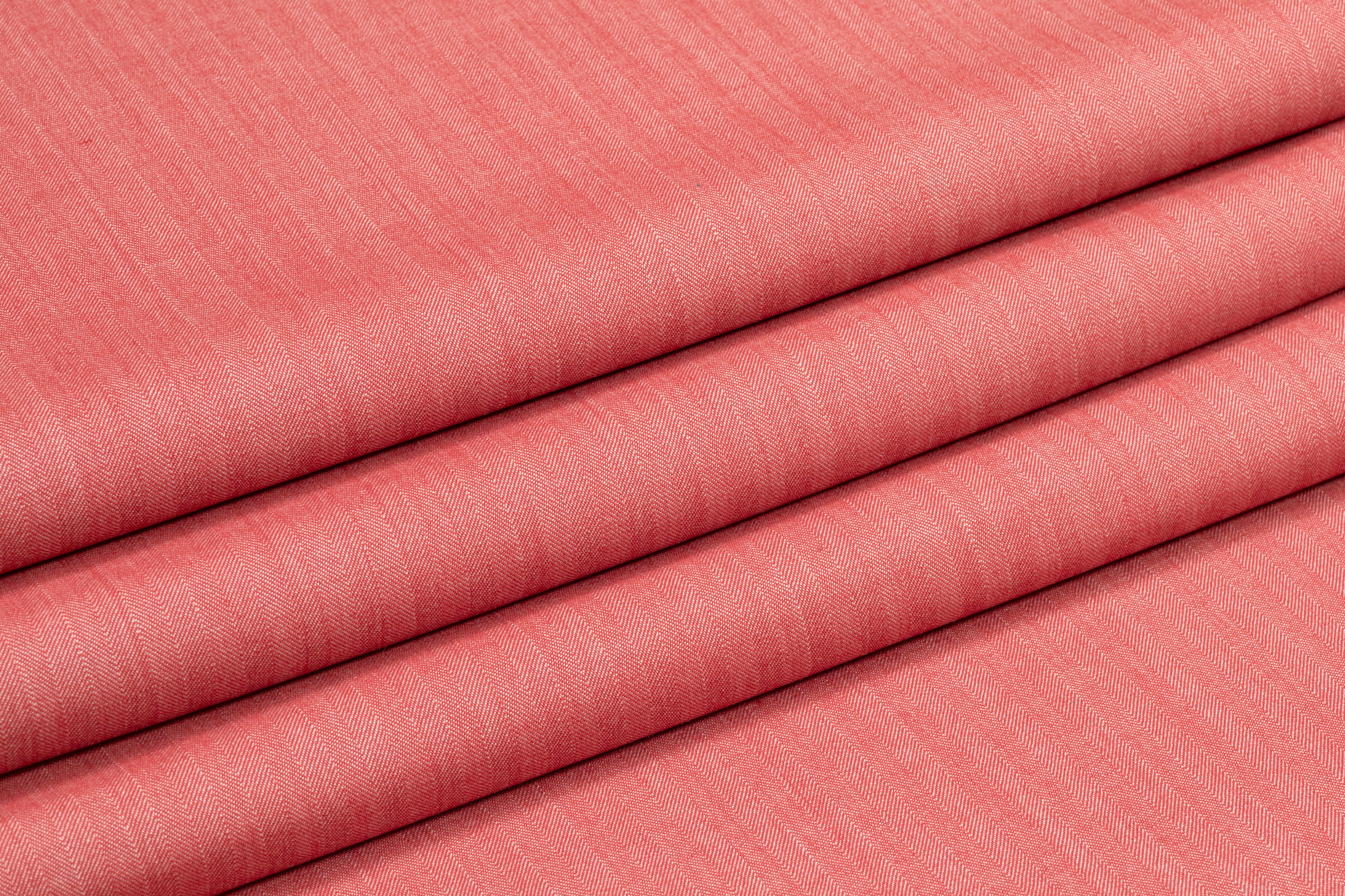 Iridescent Italian Summer Tasmania Super 130s Wool Suiting - Blush / Rose