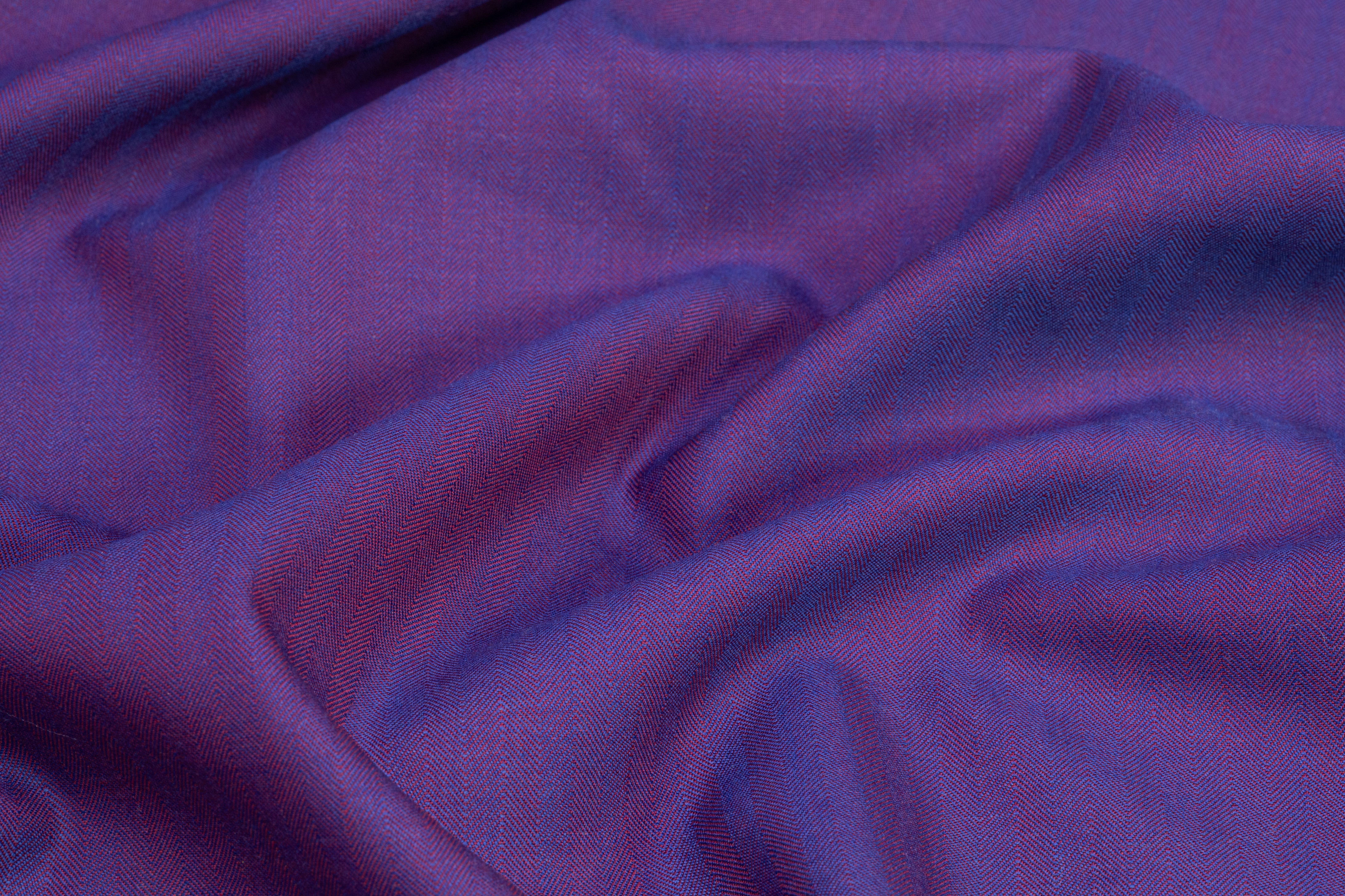 Iridescent Italian Summer Tasmania Super 130s Wool Suiting - Burgundy / Purple