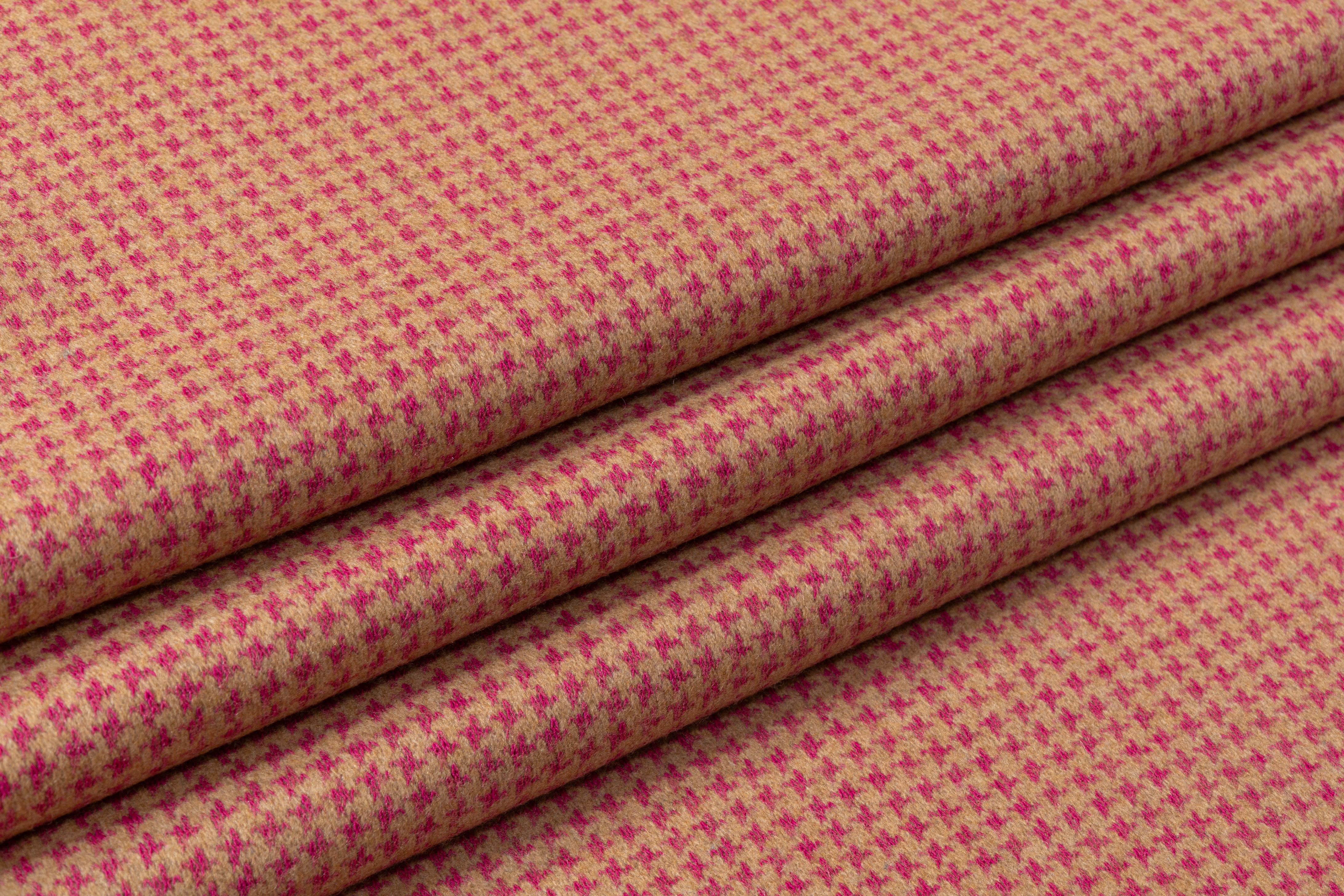 Houndstooth Italian Cashmere Wool Sweater Knit - Pink / Beige