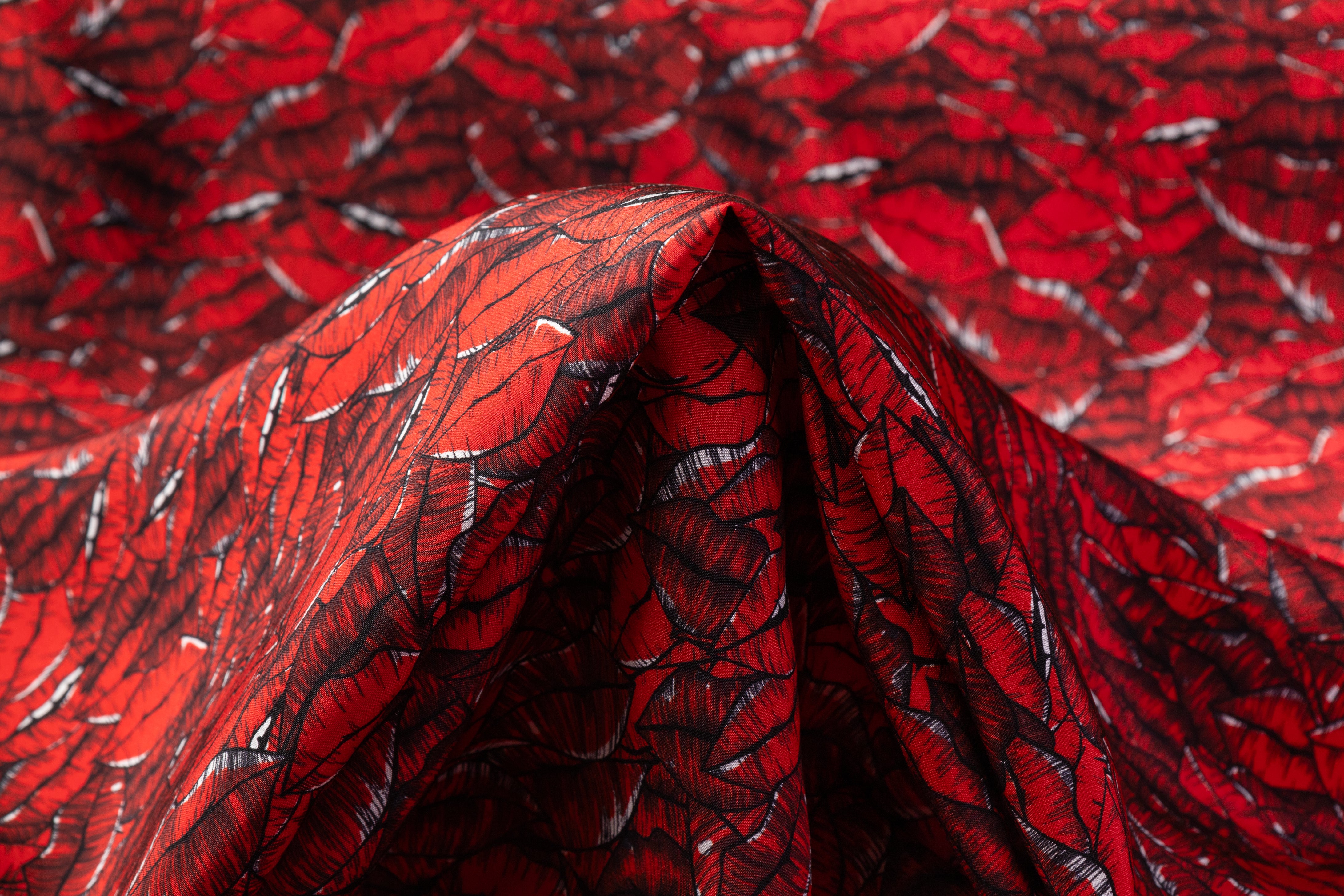 Valentino - Italian Silk Crepe De Chine - Red