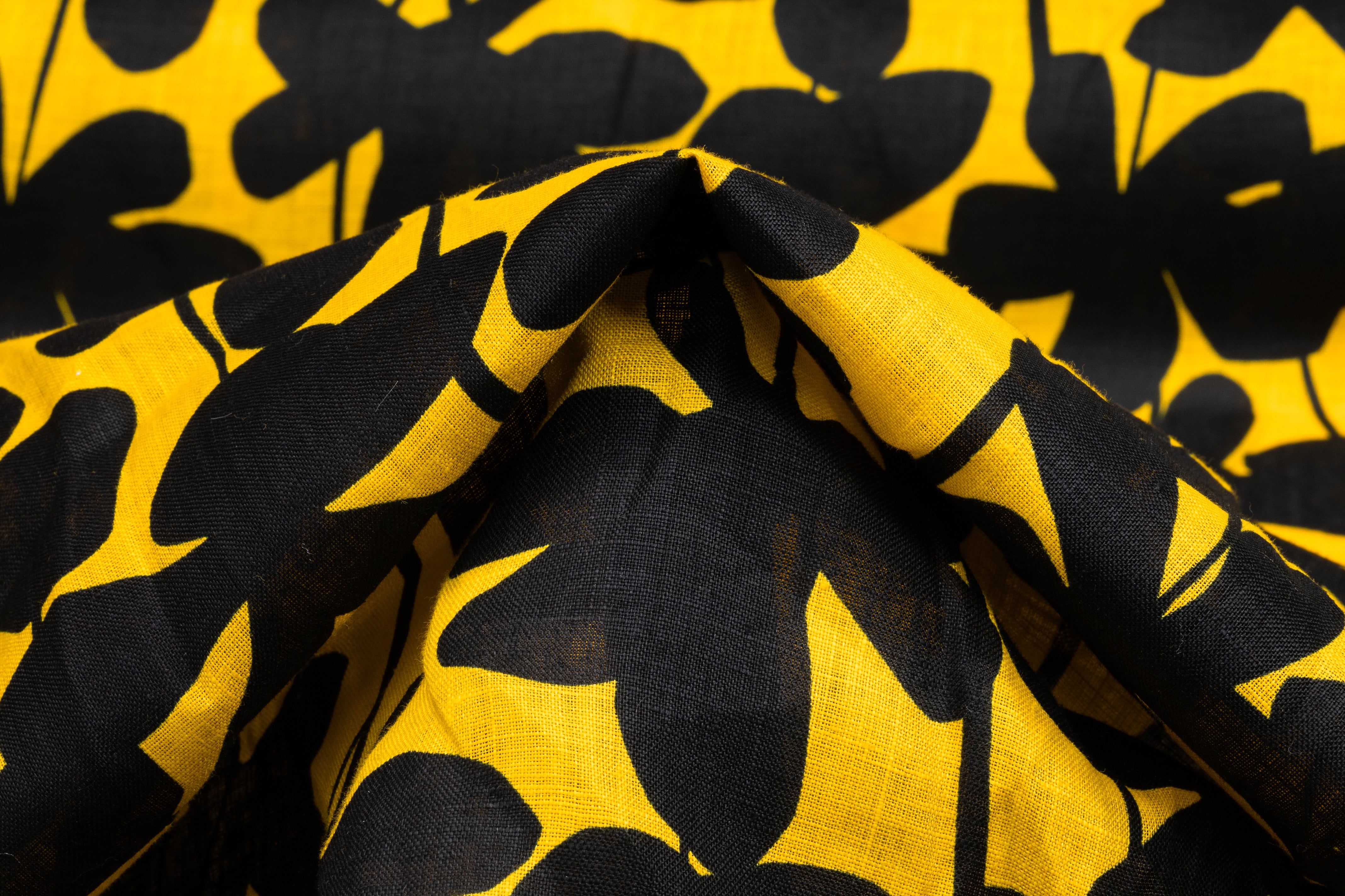 Floral Italian linen - Black / Yellow