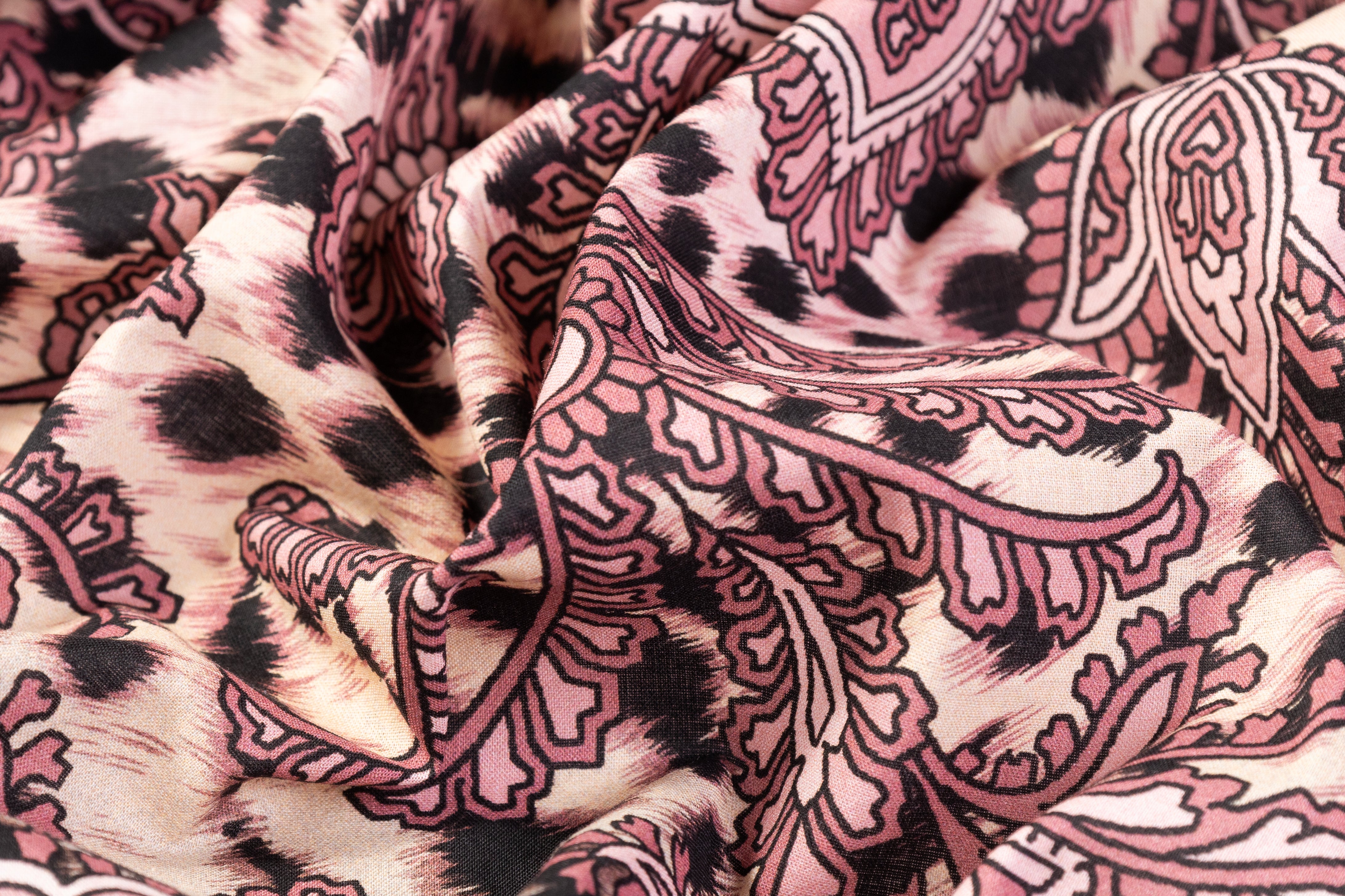 Ratti - Cheetah Paisley Italian Cotton Lawn - Mauve