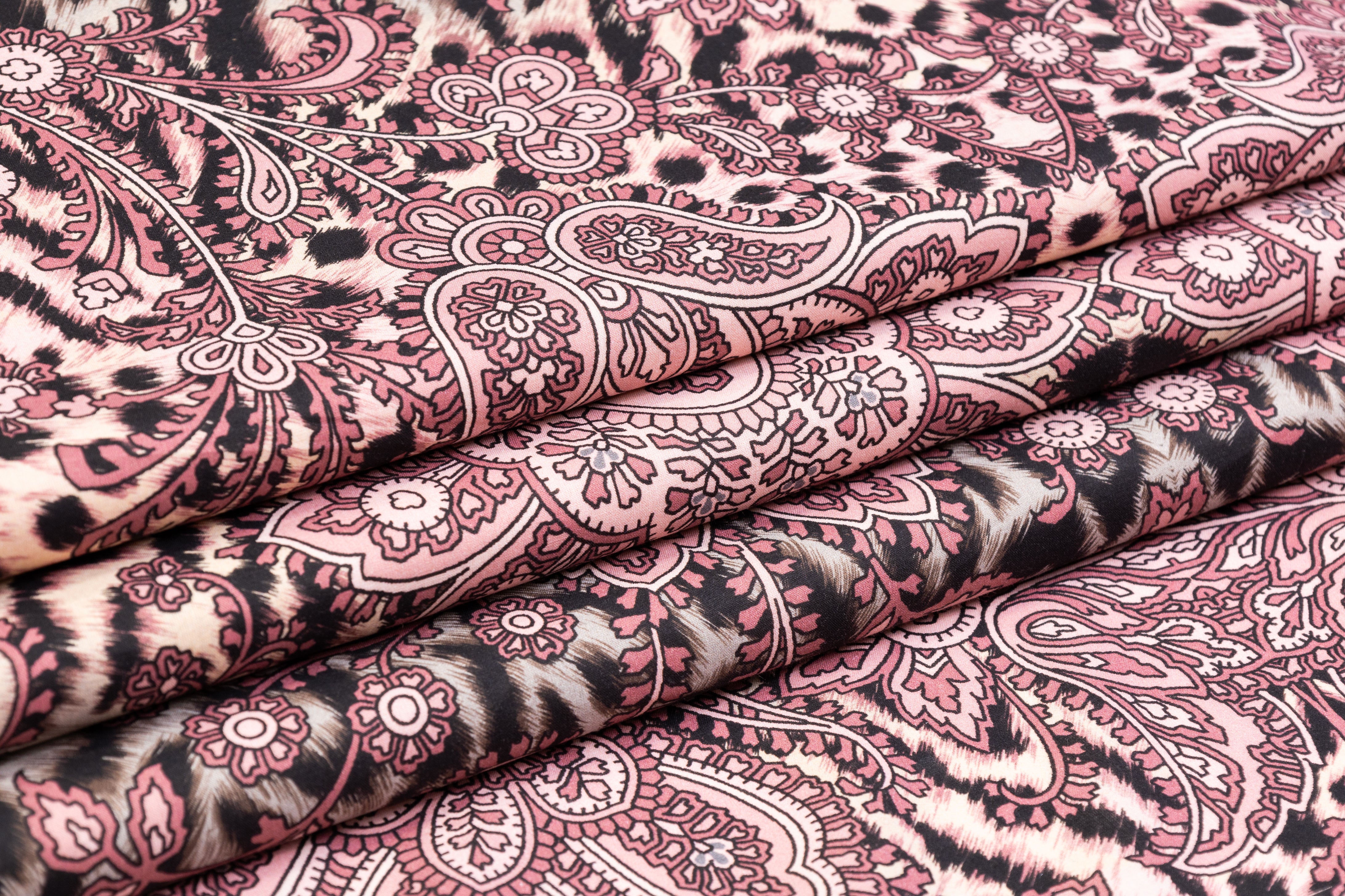 Ratti - Cheetah Paisley Italian Cotton Lawn - Mauve